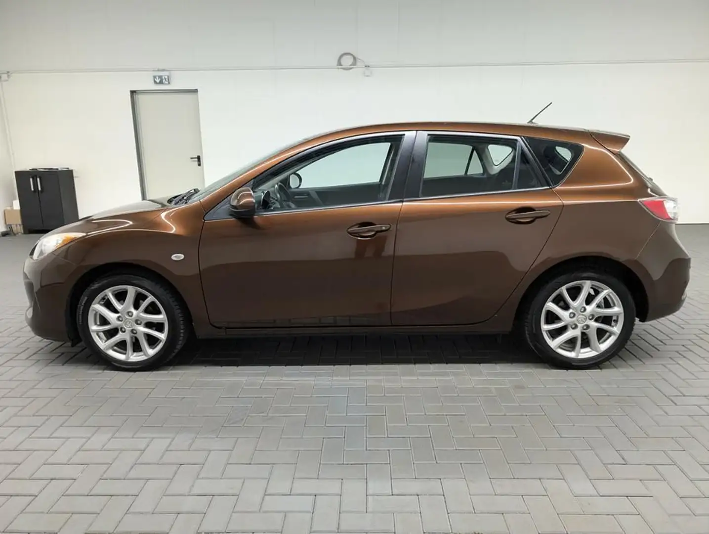 Mazda 3 PDC/Navi/SHZ/Tempomat/17-Zoll Marrone - 2