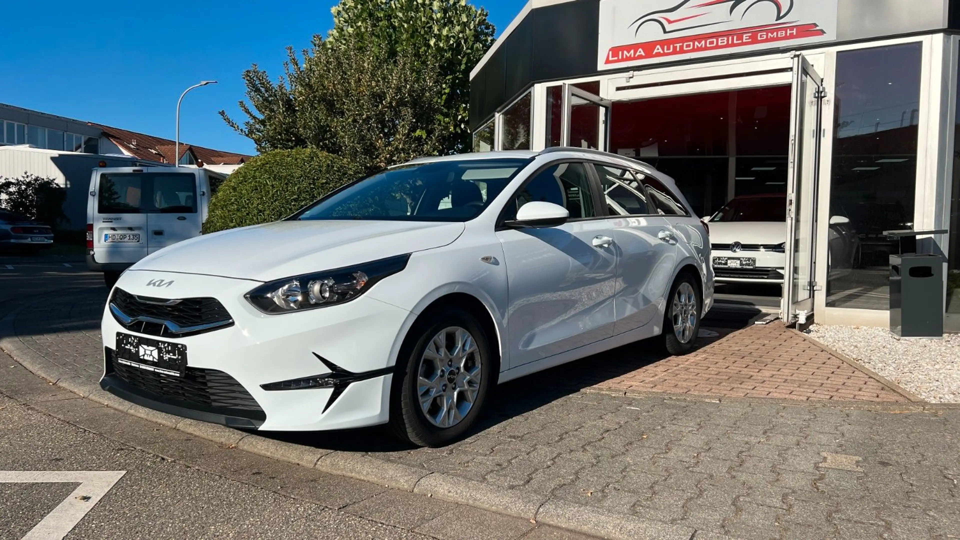 Kia Ceed SW / cee'd SW 1.5 T-GDI Edition 7 / 1. Hand — photo 3