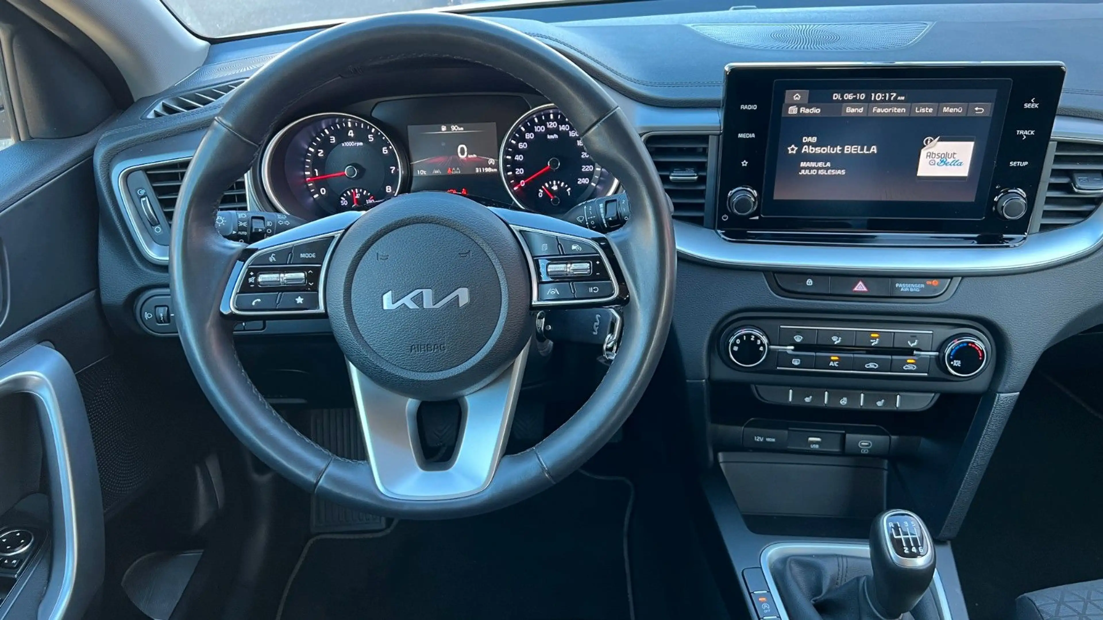 Kia Ceed SW / cee'd SW 1.5 T-GDI Edition 7 / 1. Hand — photo 13