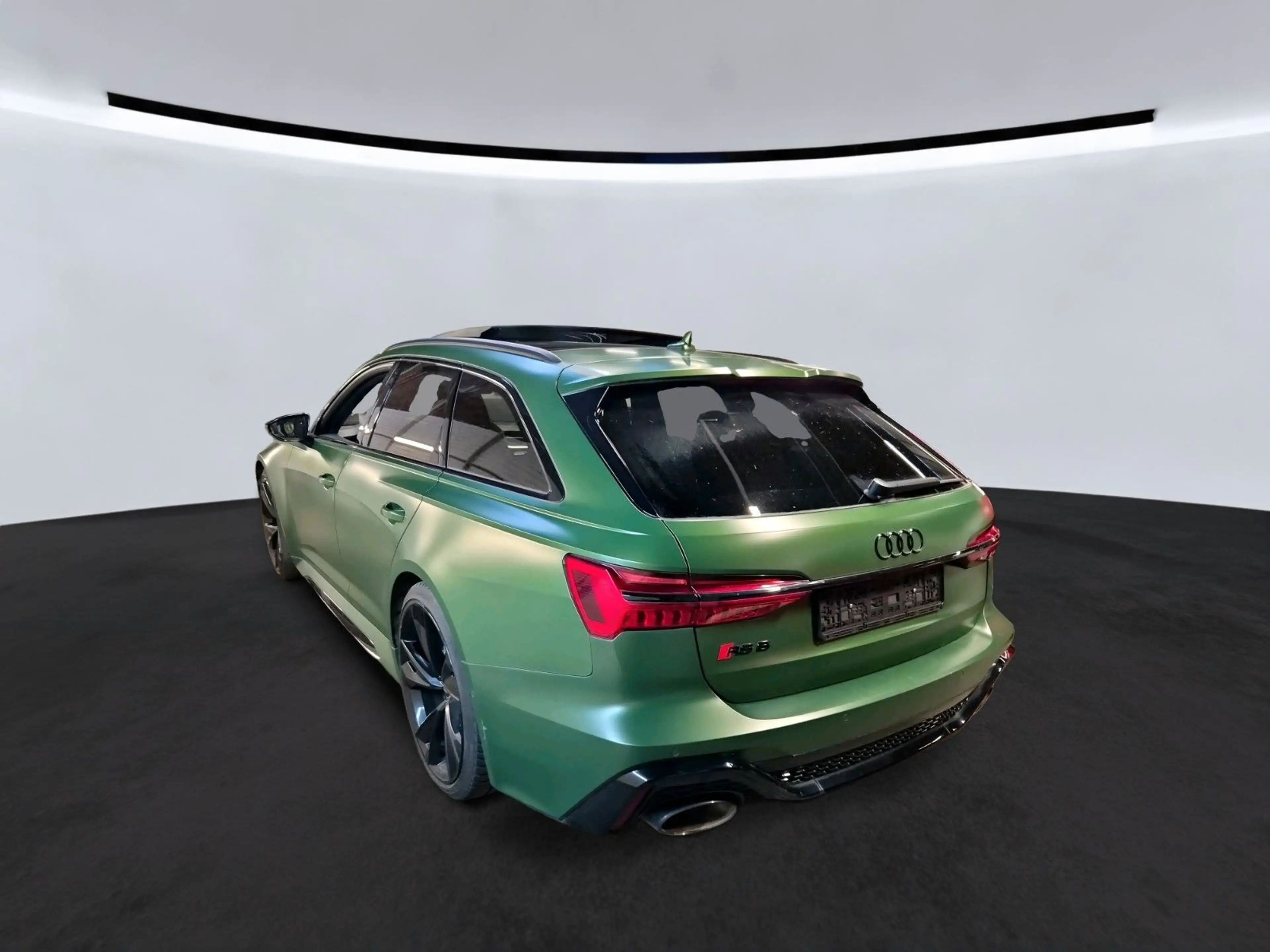 Audi RS6 *Avant 4.0 TFSI*INDIVIDUAL*PANO*STHZG*AHK*B&O — photo 4