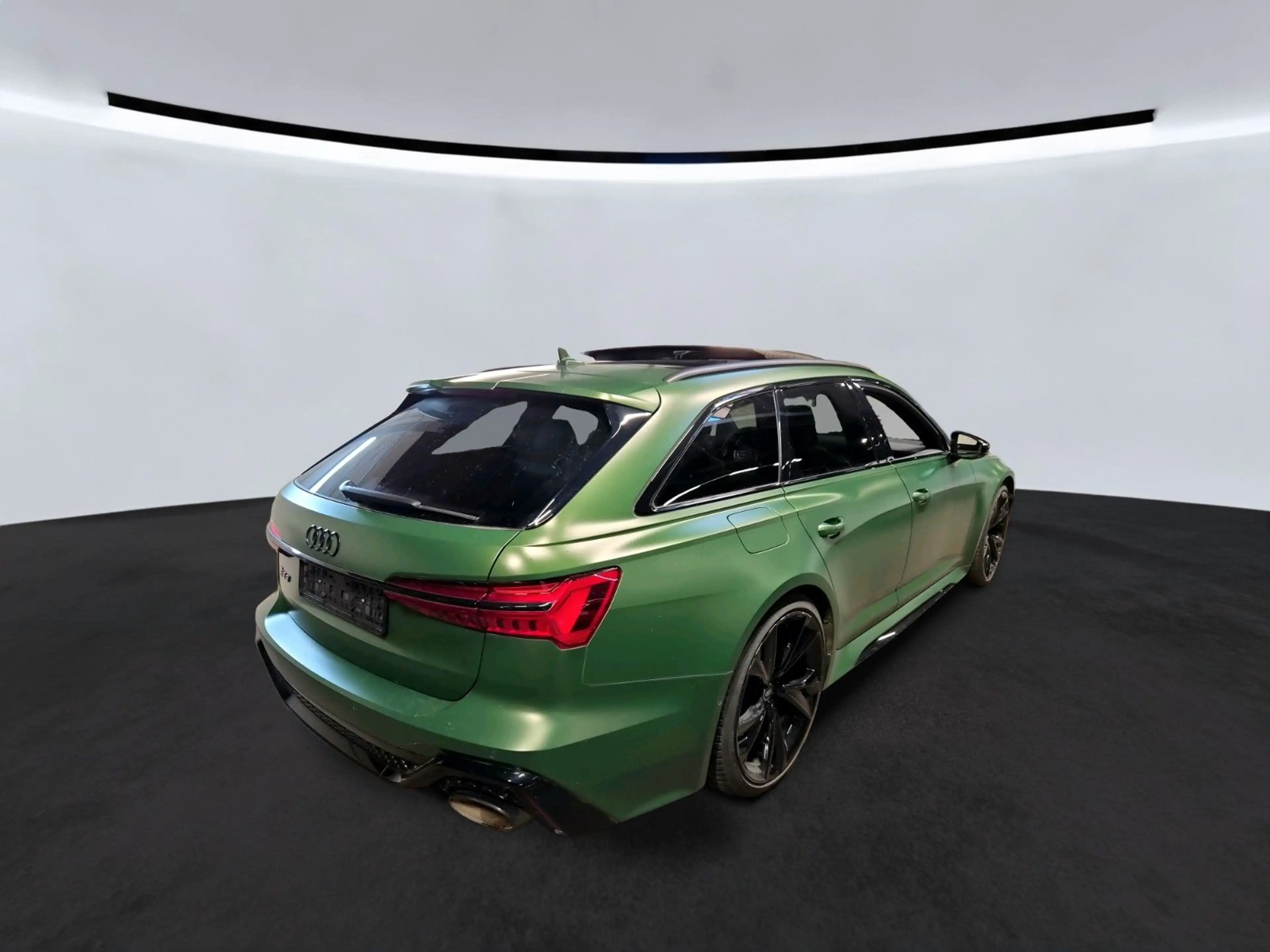 Audi RS6 *Avant 4.0 TFSI*INDIVIDUAL*PANO*STHZG*AHK*B&O — photo 5