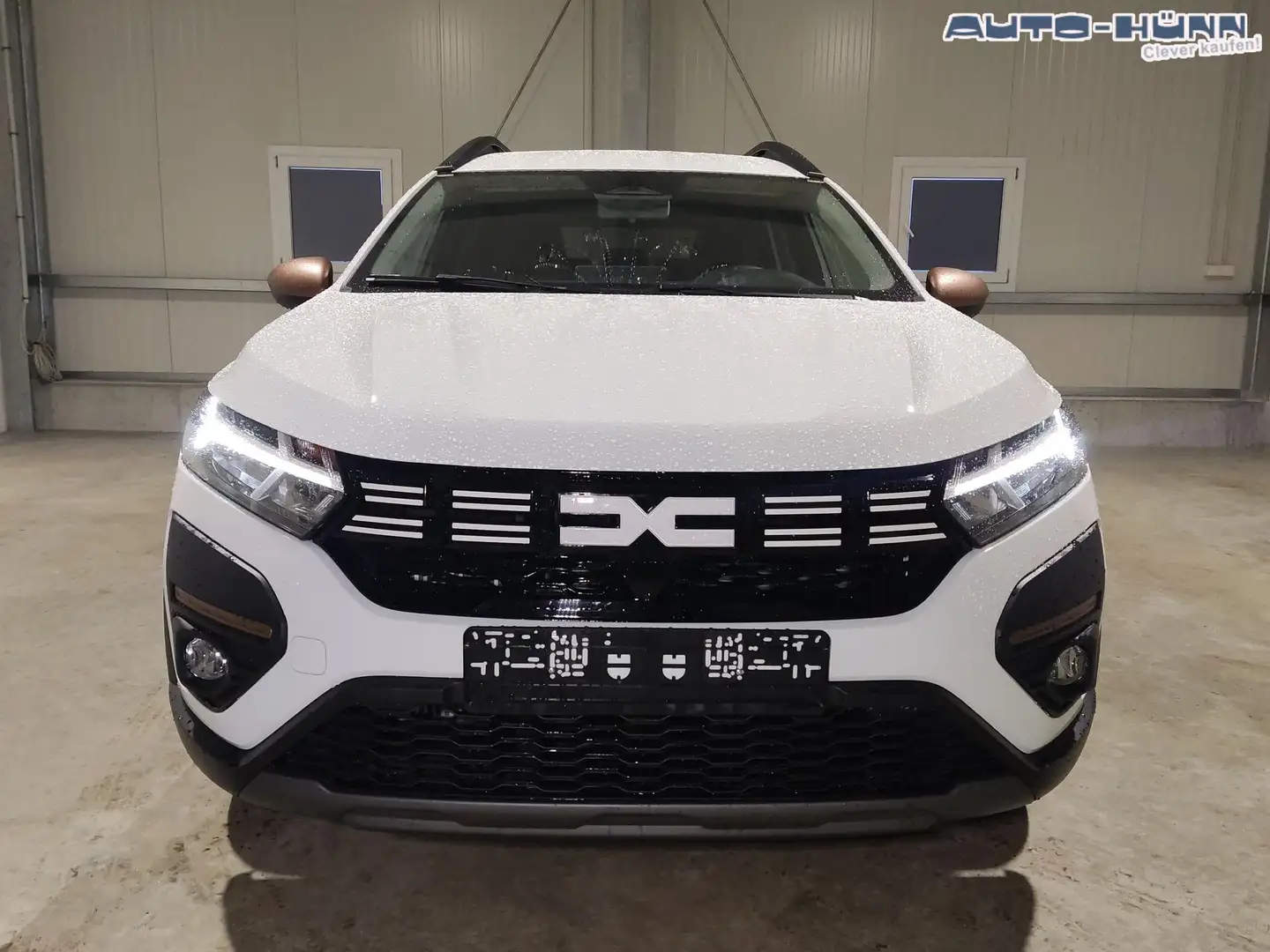 Dacia Jogger Extreme 1.0 TCe 110 7-Sitzer-AHK-Kamera-LED-App... Weiß - 2