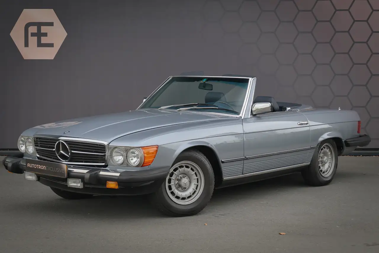 Mercedes-Benz SL 380, foto 1