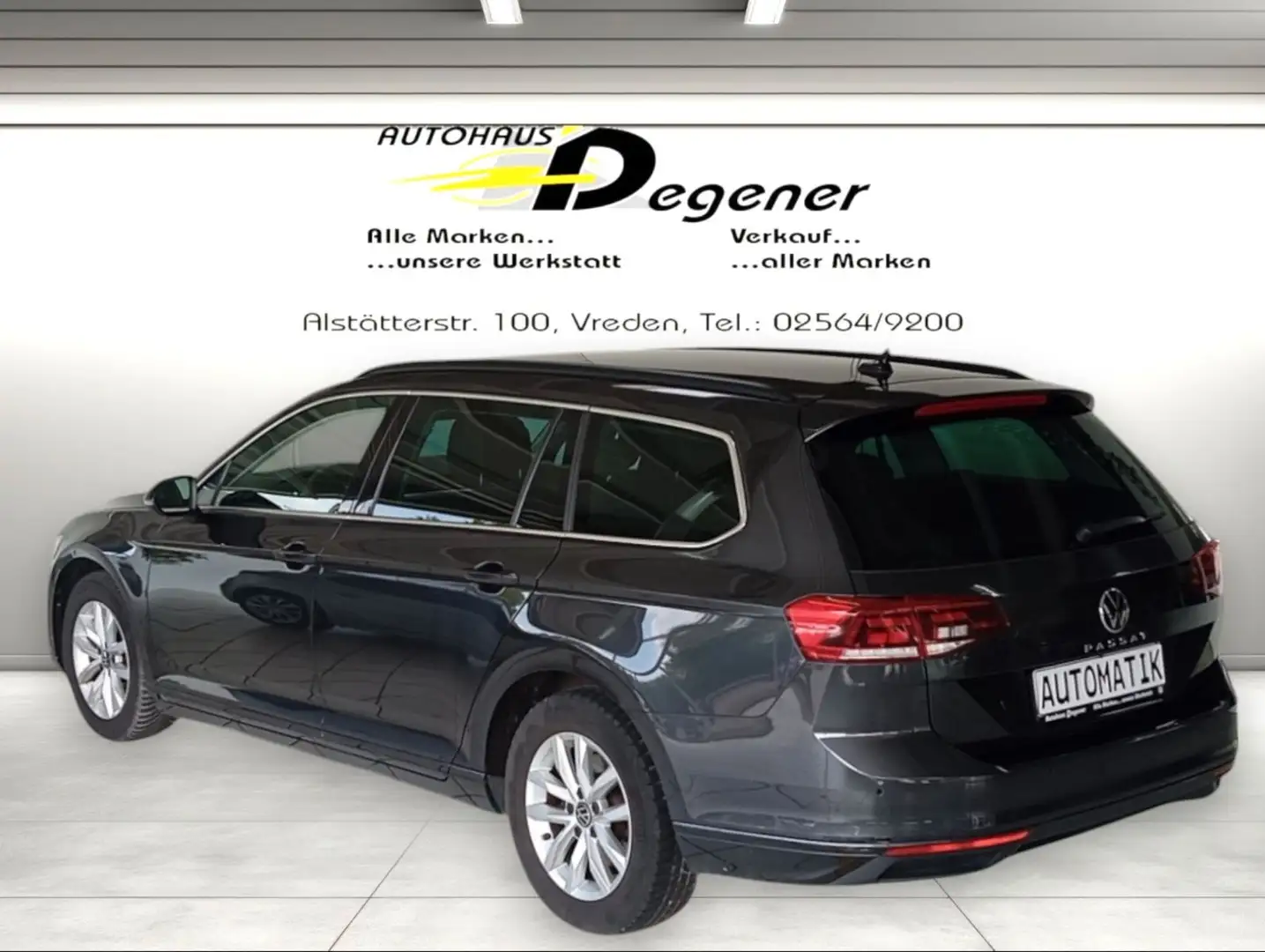 Volkswagen Passat Variant Passat / Automatik 150 PS / Winter PK / AHK schw Grau - 2