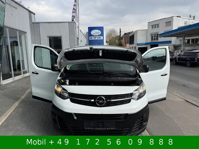 Opel Vivaro view 4