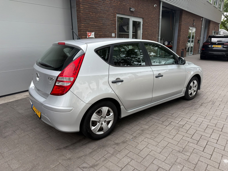 Hyundai i30 1.4i i-Drive|AIRCO|NIEUWE APK|LEUKE AUTO — photo 3