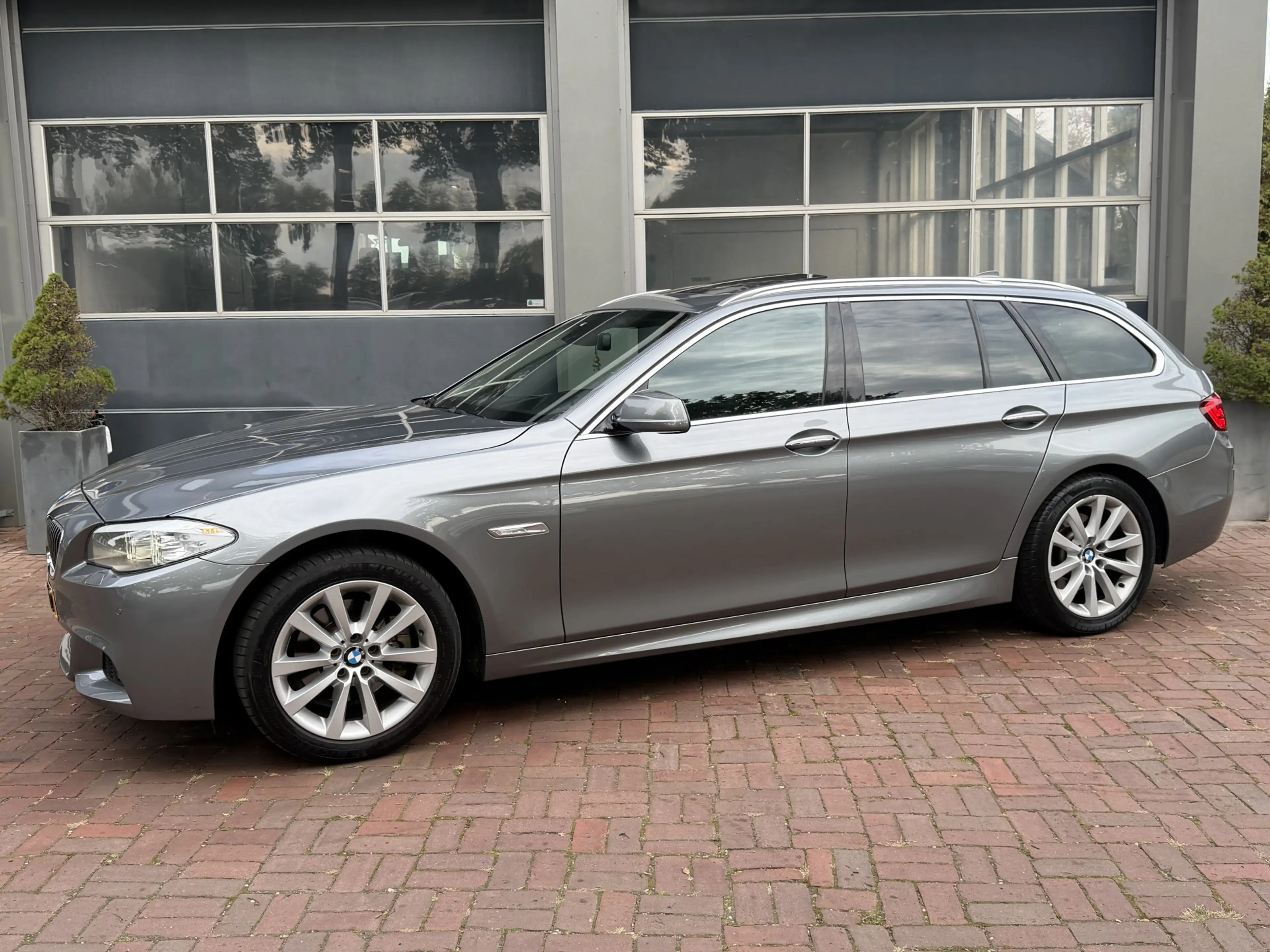 BMW 523 5-serie Touring 523i High Executive Bj 2011 Trekha — photo 18