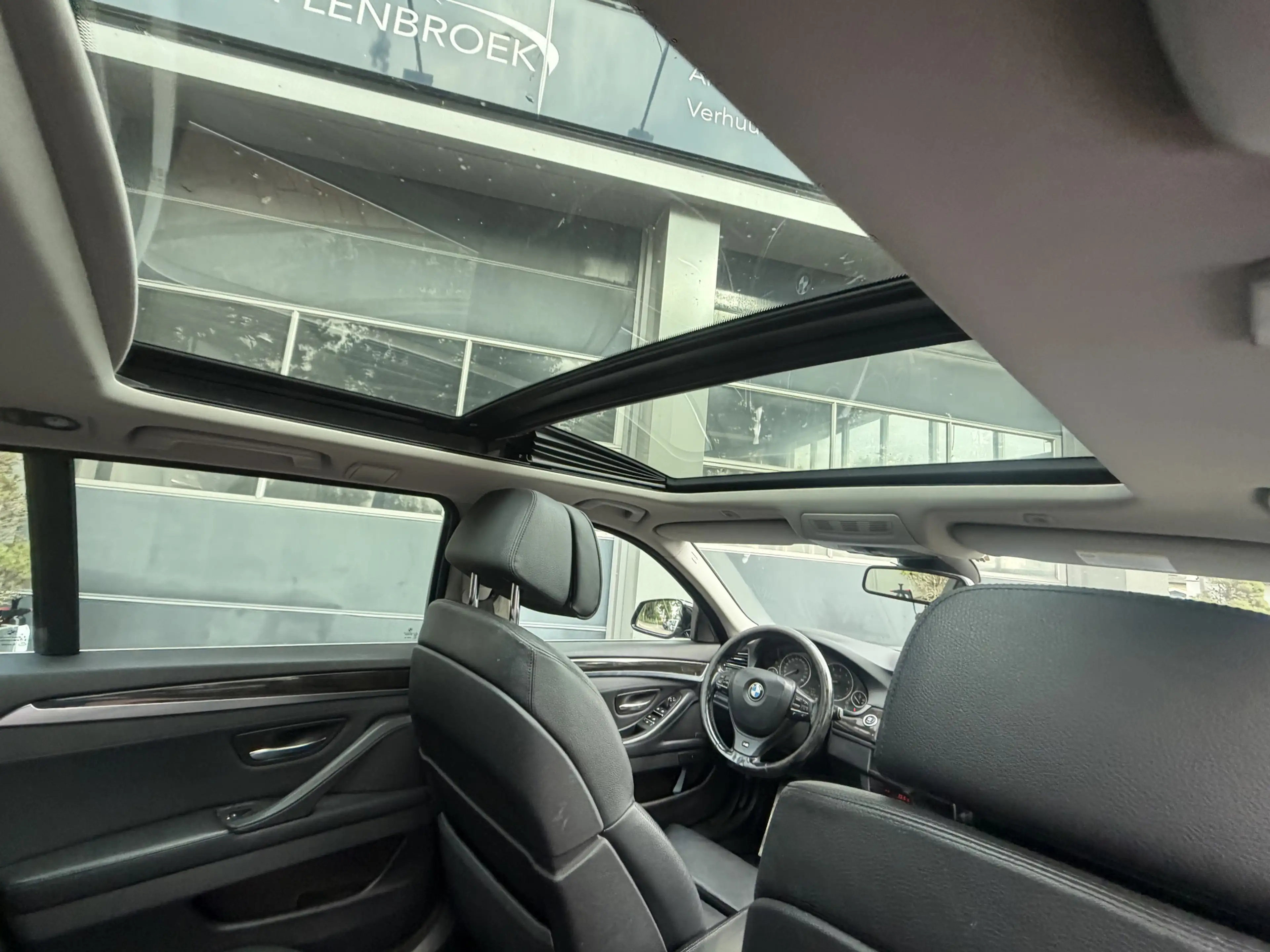 BMW 523 5-serie Touring 523i High Executive Bj 2011 Trekha — photo 11