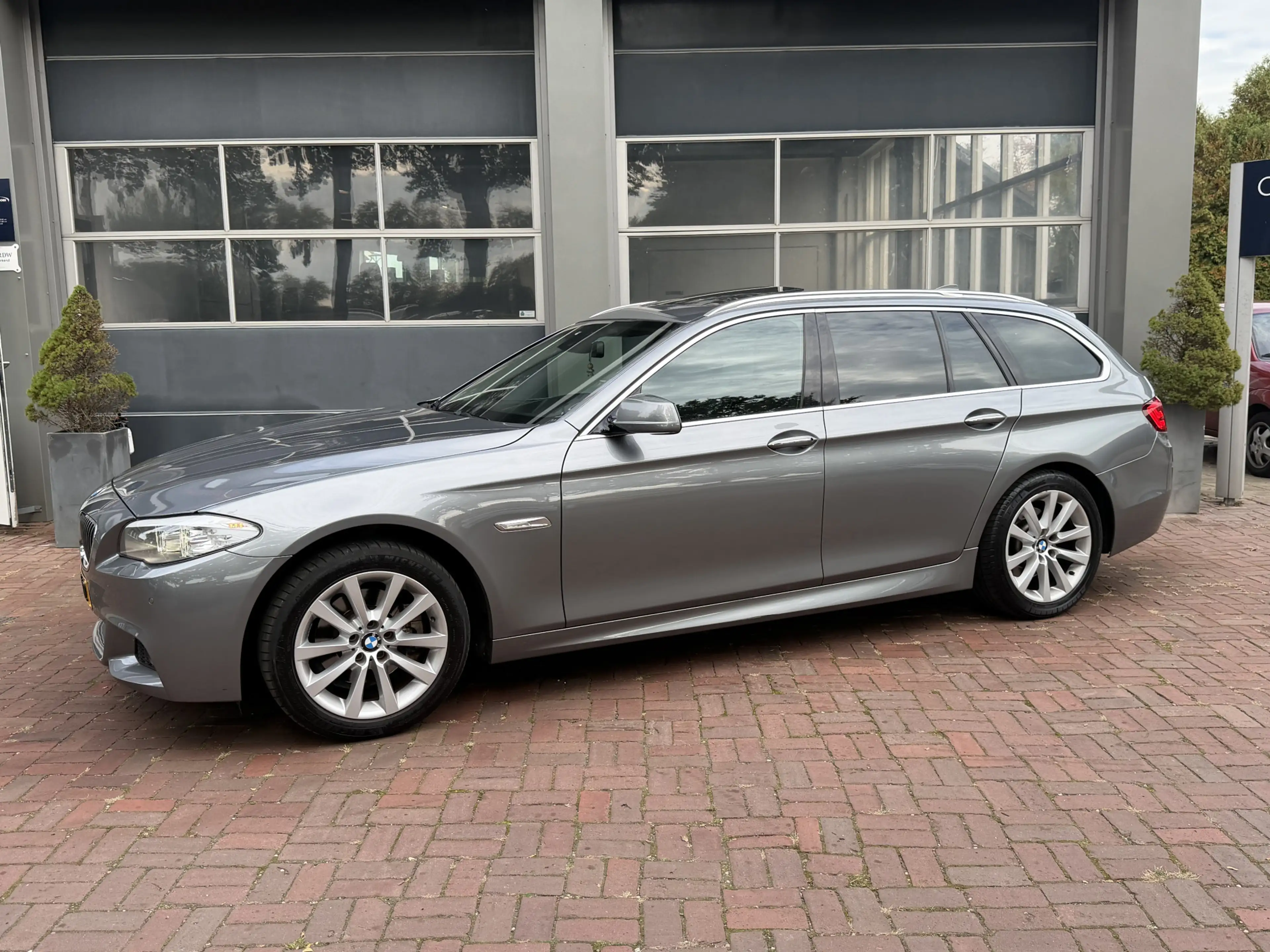 BMW 523 5-serie Touring 523i High Executive Bj 2011 Trekha — photo 45