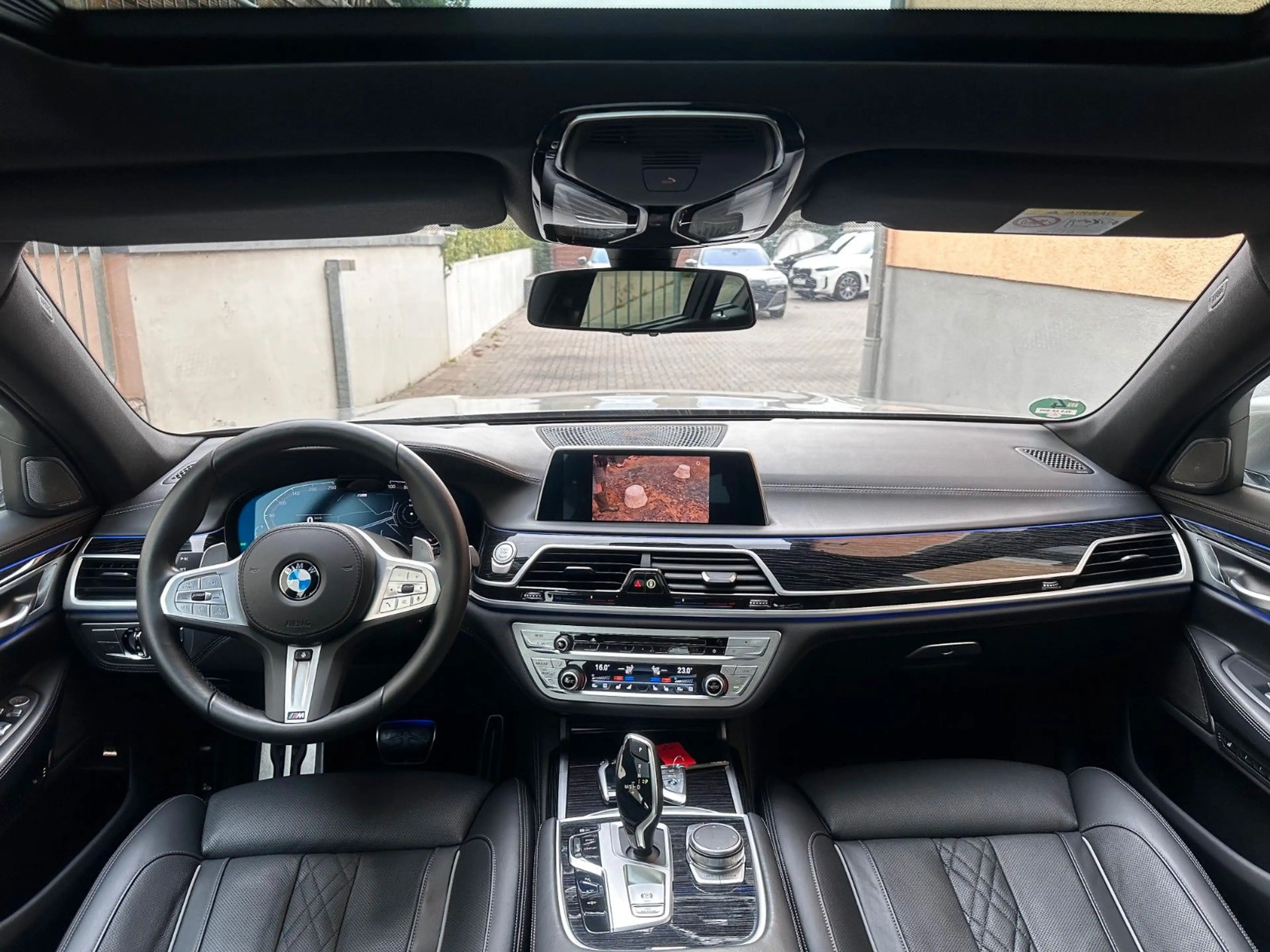 BMW 740 d xDr M Sport eGSD*TV*Sitzkl*AHK*H&K*360° — photo 7