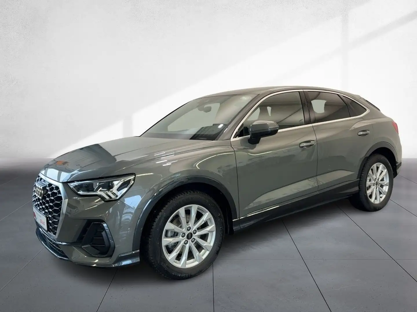 Audi Q3 35 TFSI LED Navi PDC DAB Grau - 2