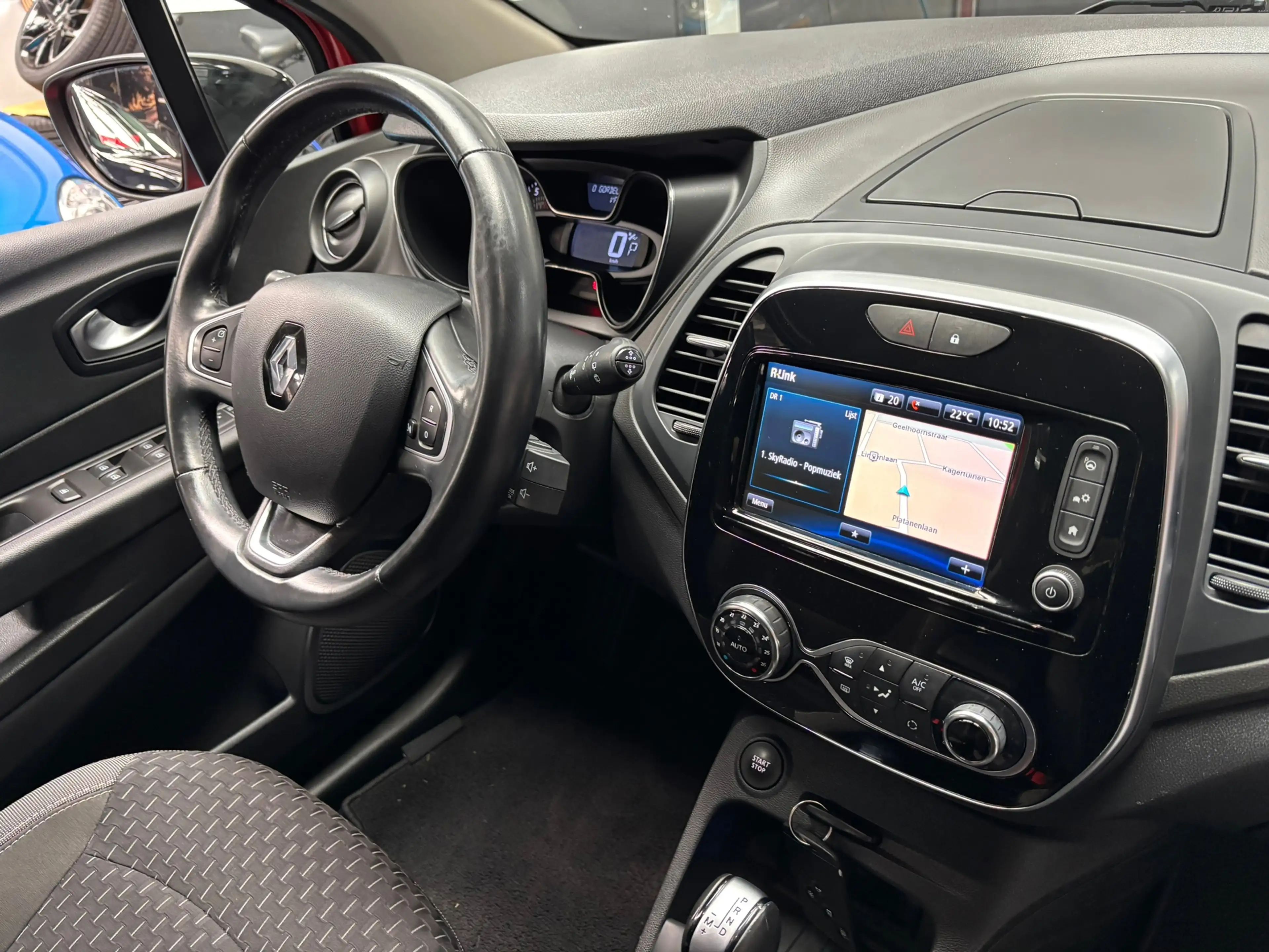 Renault Captur 1.2 TCe Intens / Camera / Navigatie — photo 12
