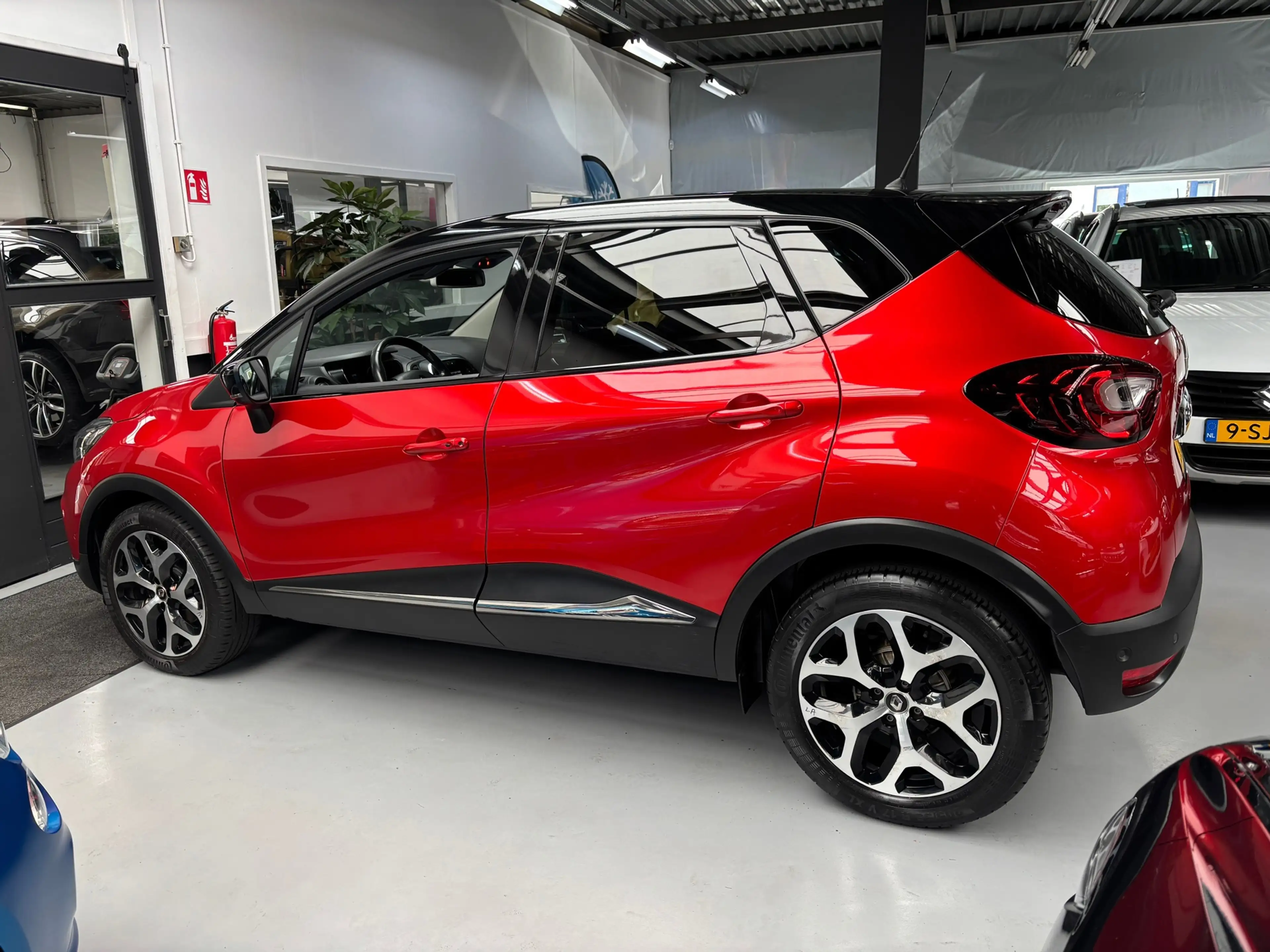 Renault Captur 1.2 TCe Intens / Camera / Navigatie — photo 3