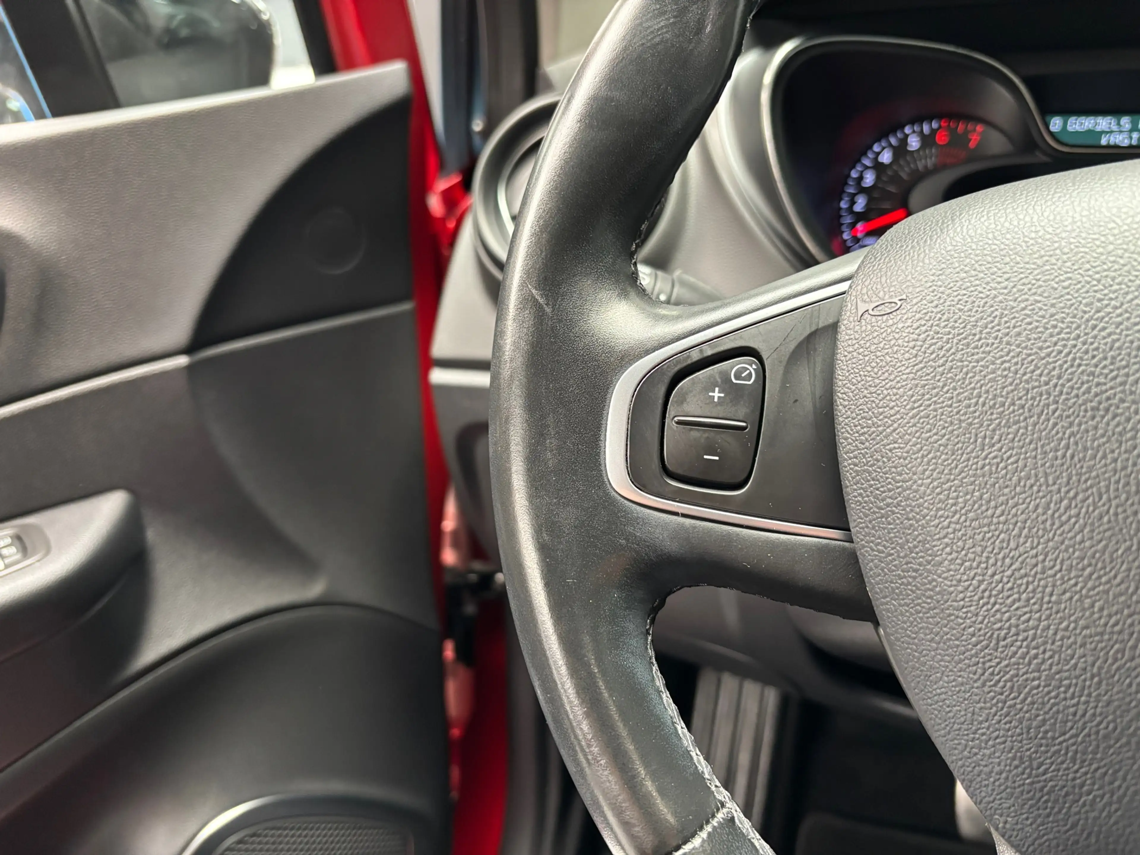 Renault Captur 1.2 TCe Intens / Camera / Navigatie — photo 21