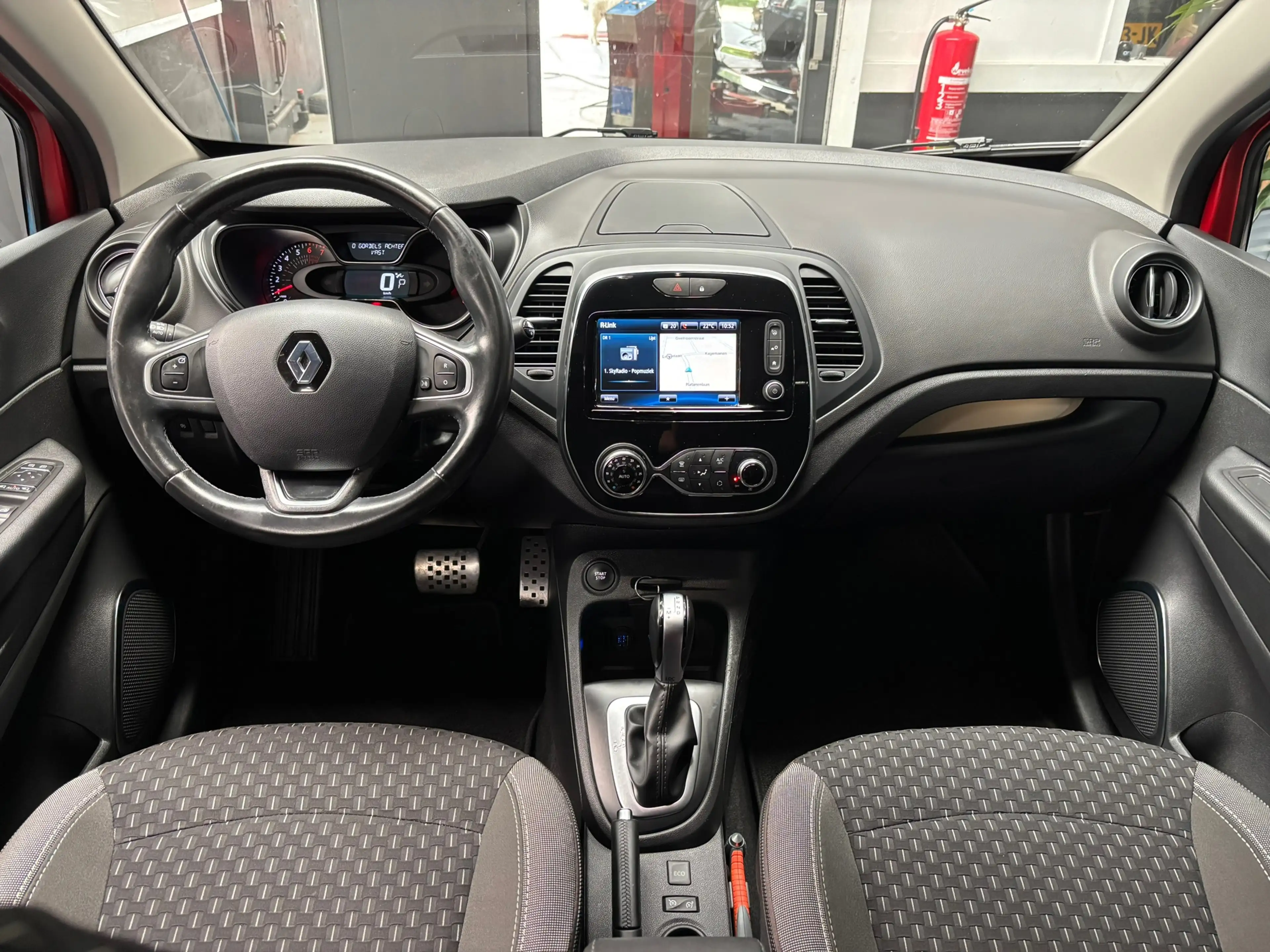 Renault Captur 1.2 TCe Intens / Camera / Navigatie — photo 17