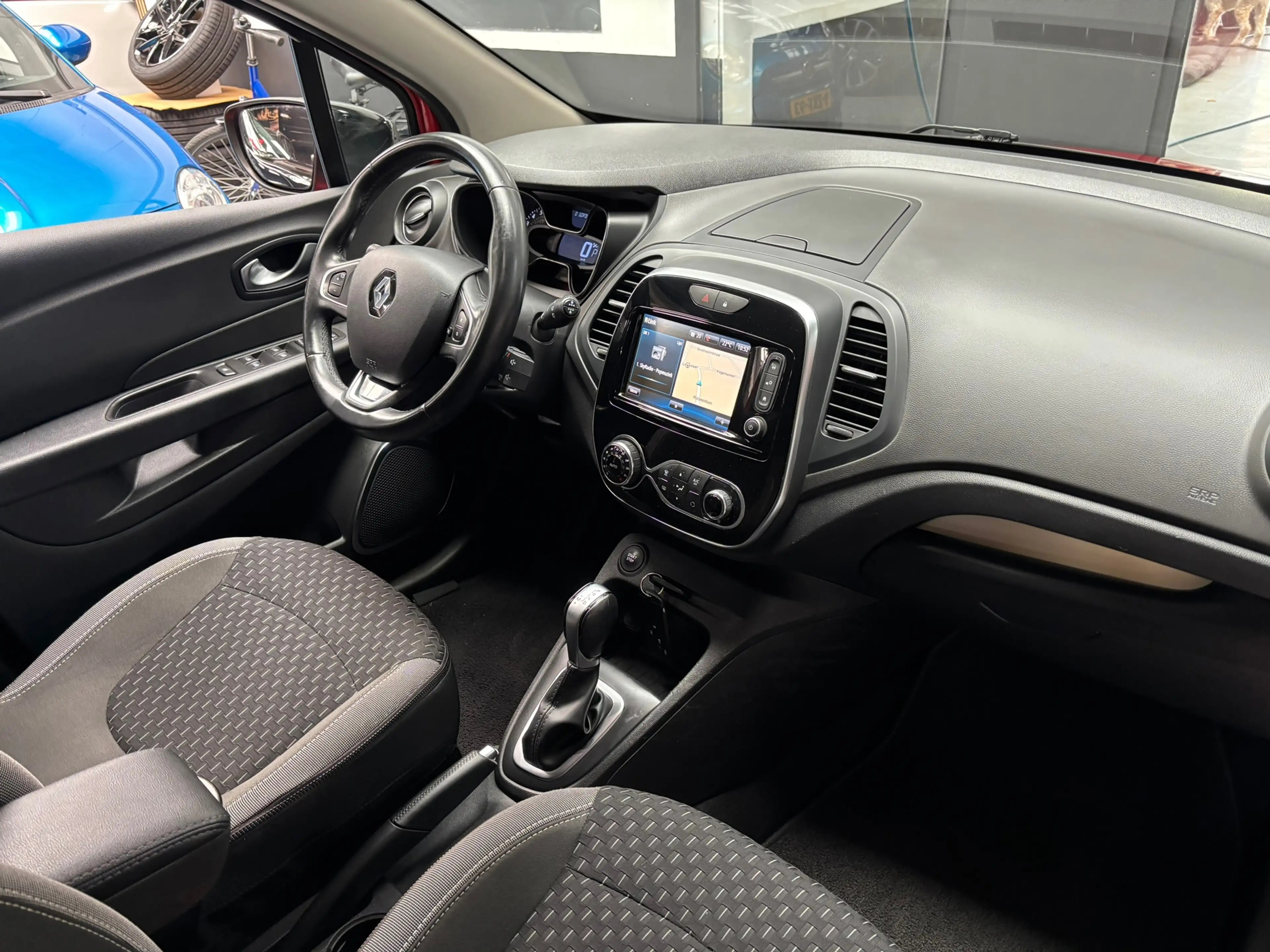 Renault Captur 1.2 TCe Intens / Camera / Navigatie — photo 11