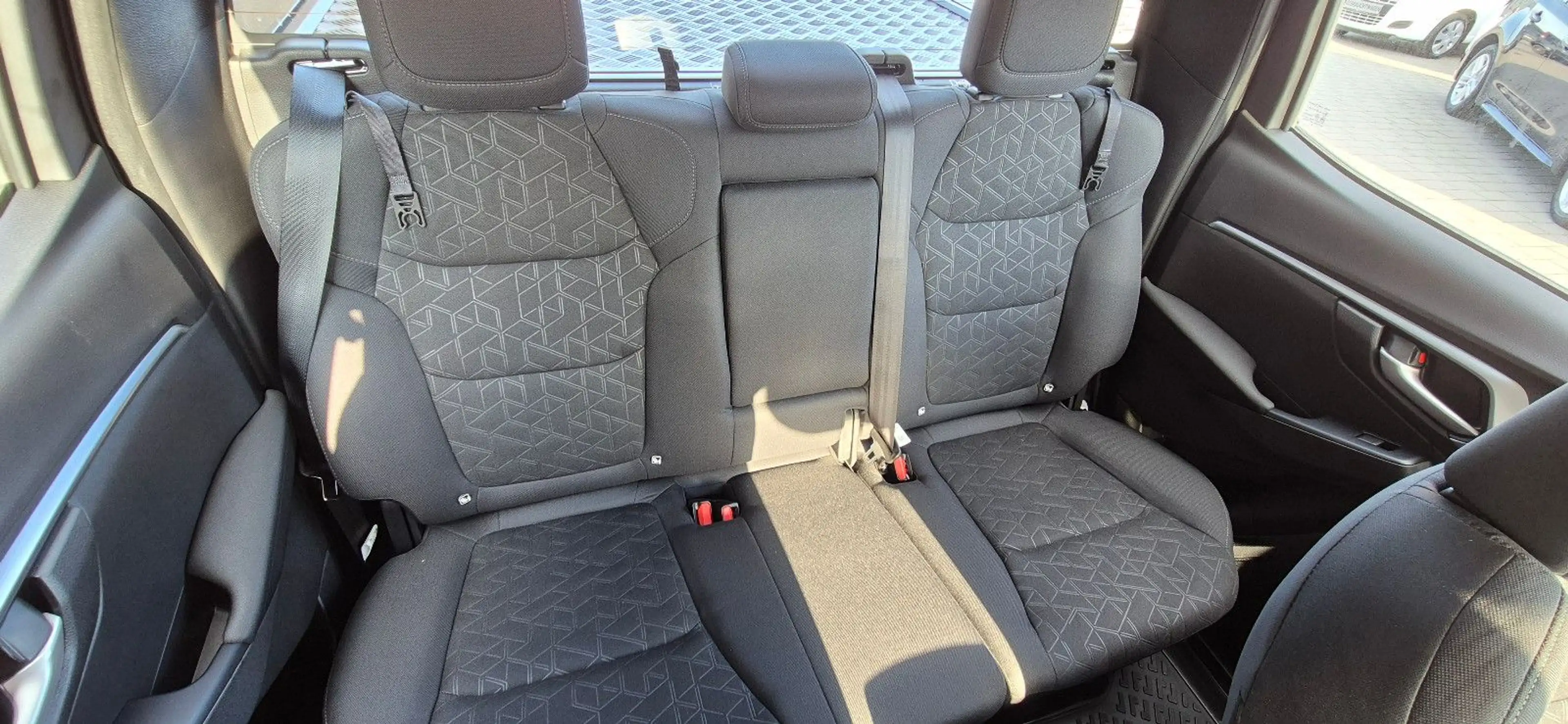 Isuzu D-Max 1.9D Double Cab LS 4WD AT Umbau ! — photo 15