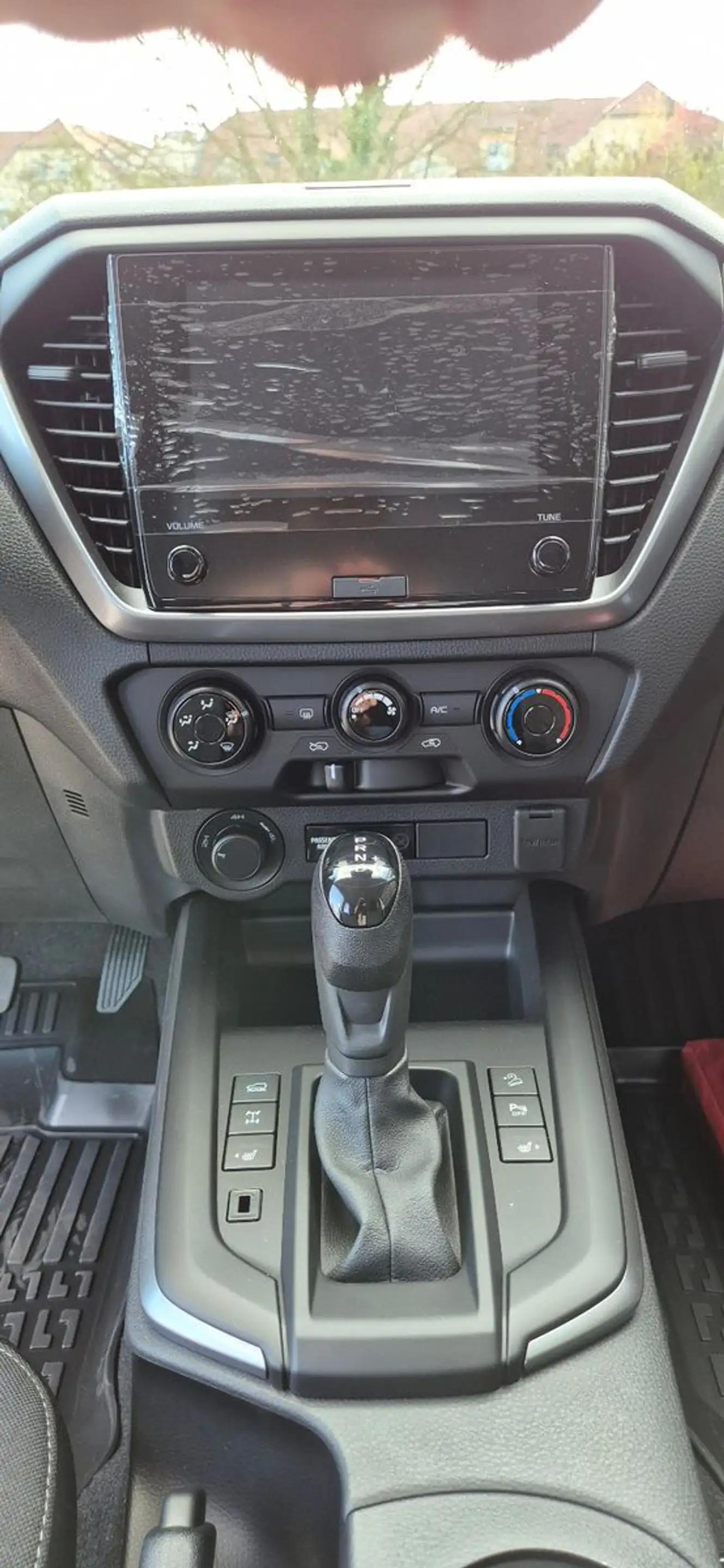 Isuzu D-Max 1.9D Double Cab LS 4WD AT Umbau ! — photo 9