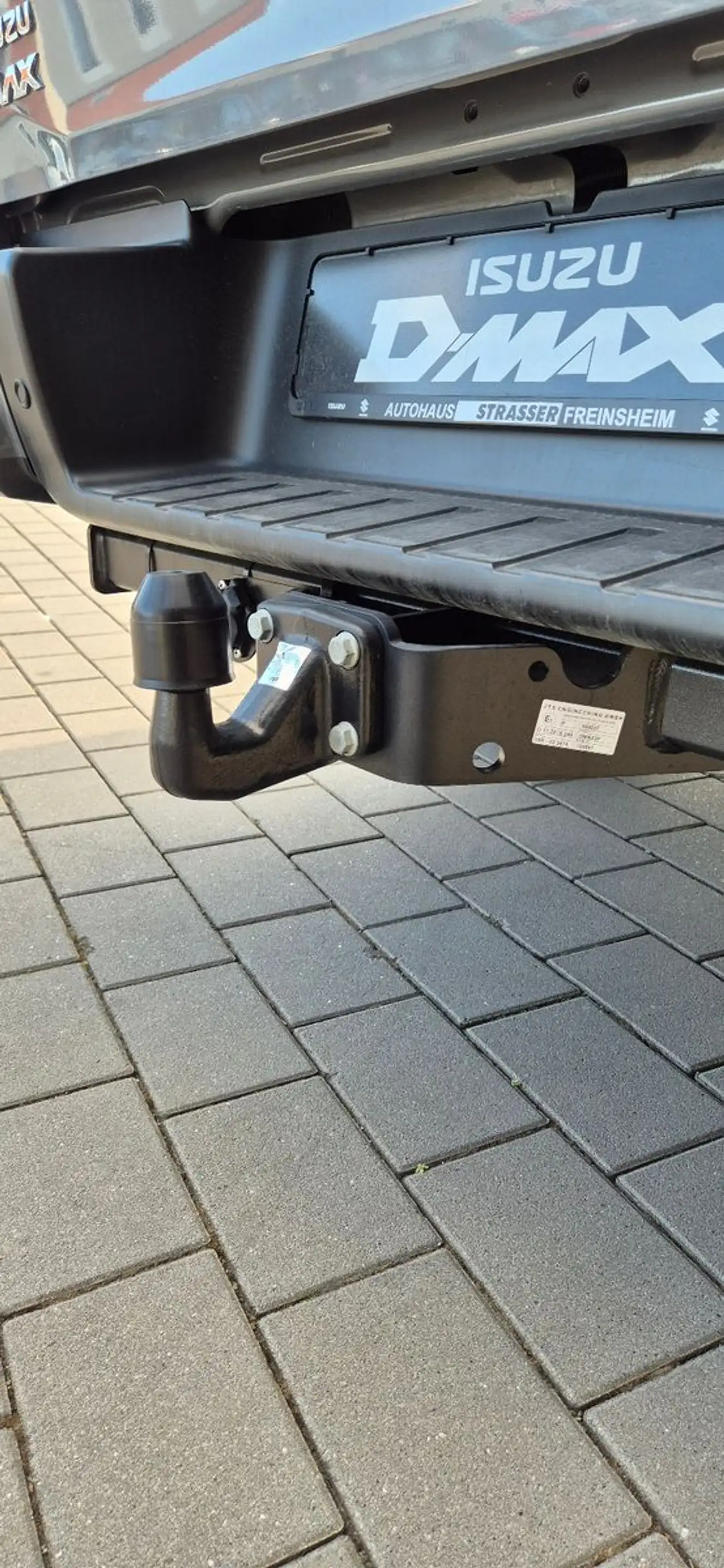 Isuzu D-Max 1.9D Double Cab LS 4WD AT Umbau ! — photo 12