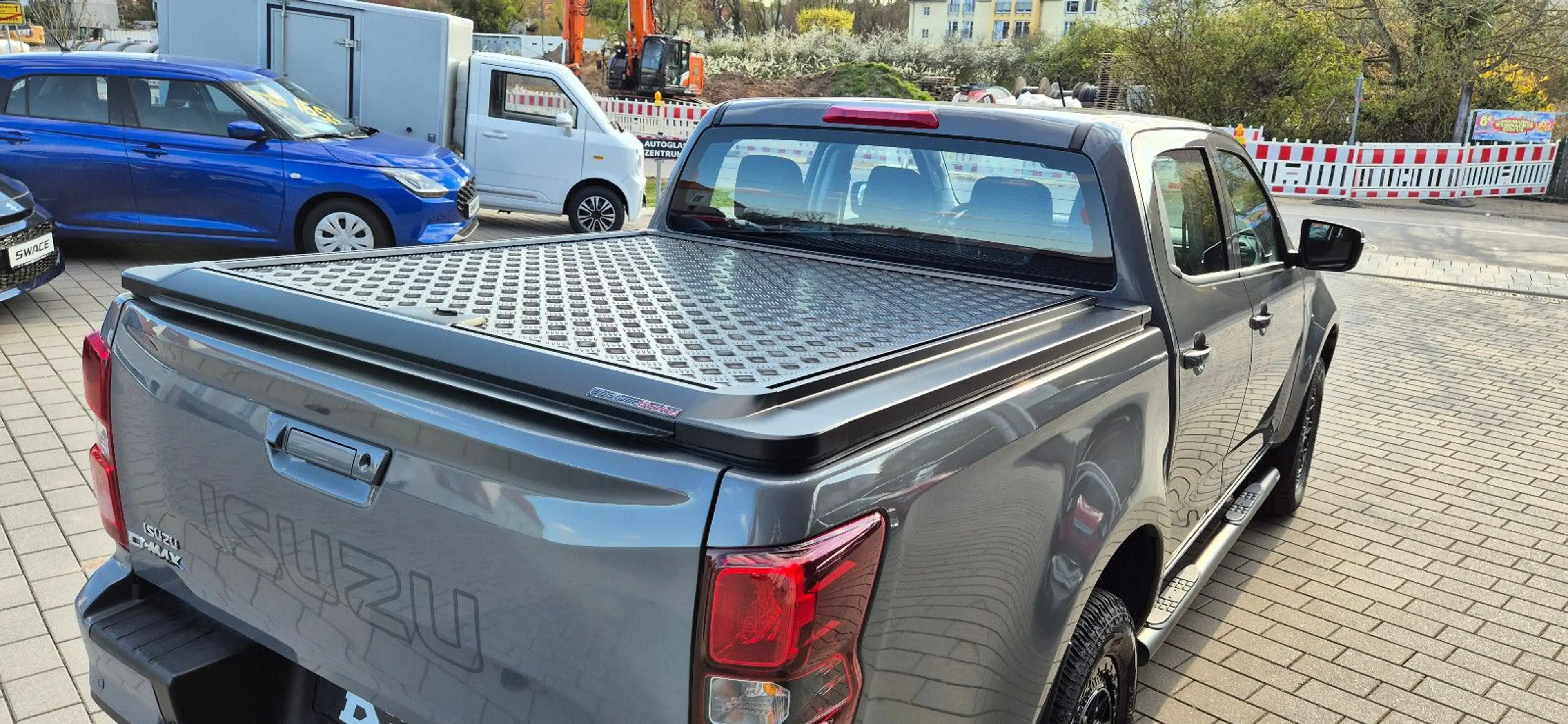 Isuzu D-Max 1.9D Double Cab LS 4WD AT Umbau ! — photo 11