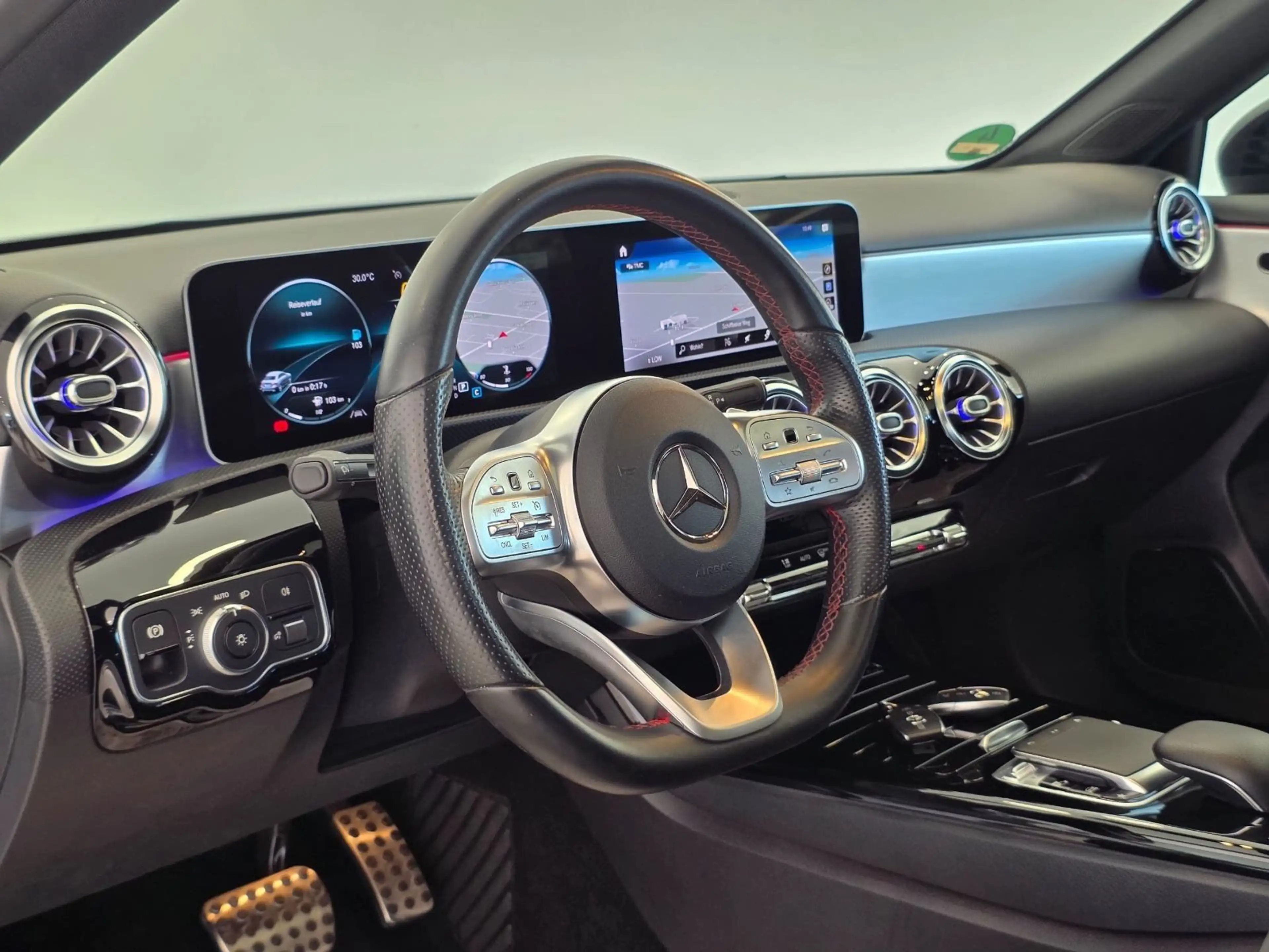 Mercedes-Benz A 250 Lim. AMG-Line|PANO|KAMERA|WIDESCREEN|AMBIE — photo 6