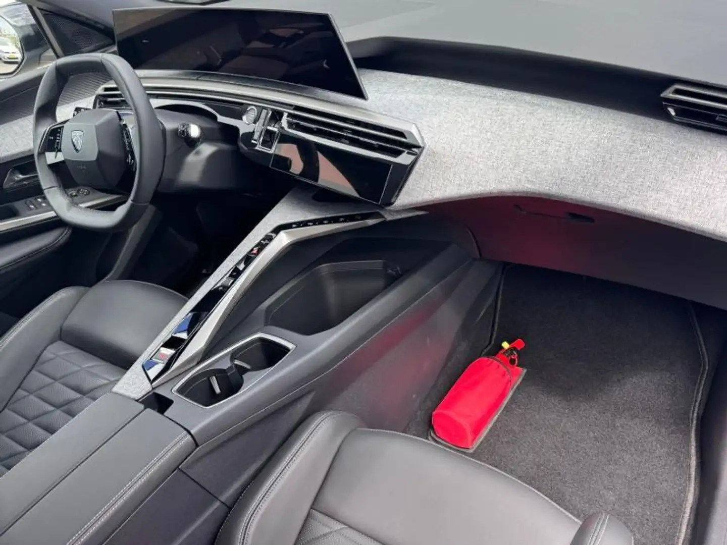 Peugeot 5008 New / Allure / Hybrid 145 e-DC Grijs - 2