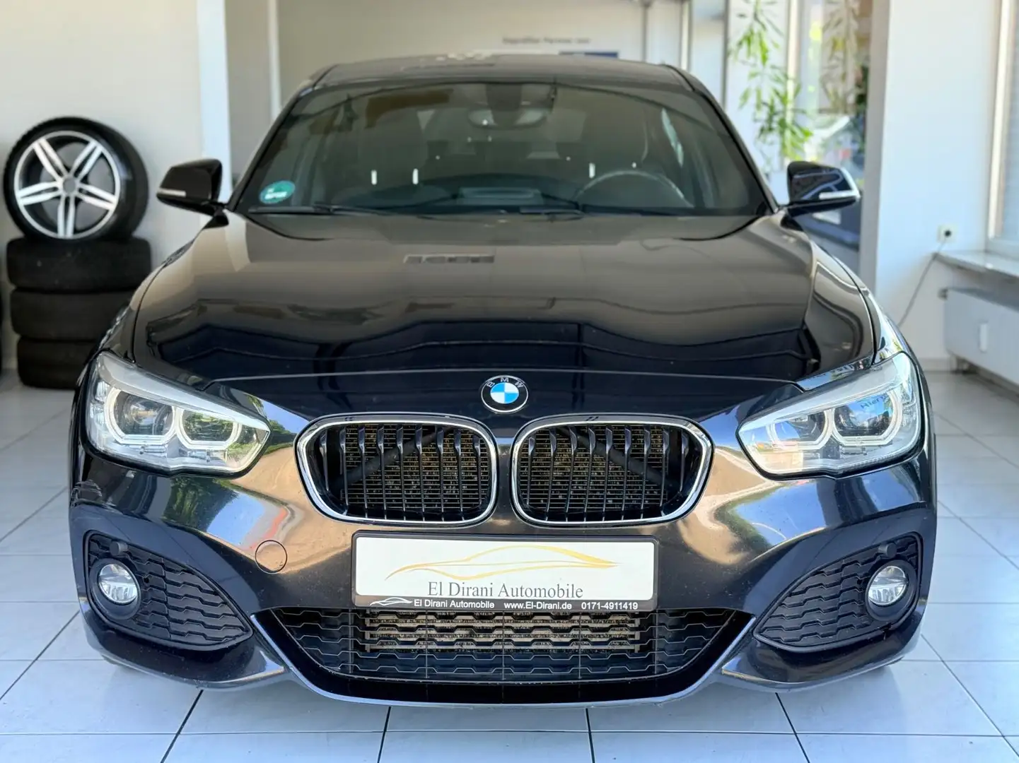 BMW 120 d M Sport/LED/Anhängerk./LED/Einparkh./Sitzhz Schwarz - 2