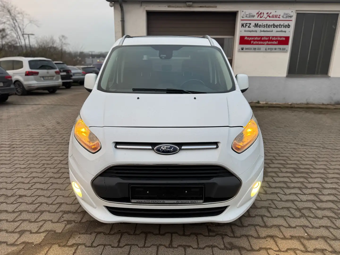 Ford Tourneo Connect Titanium Weiß - 2