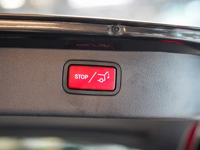 Mercedes-Benz C-Class view 6