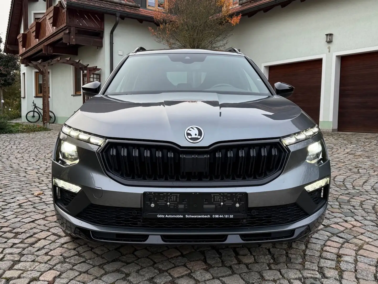 Skoda Kamiq 1.5 DSG Monte Carlo / el. Heckklappe Gris - 2