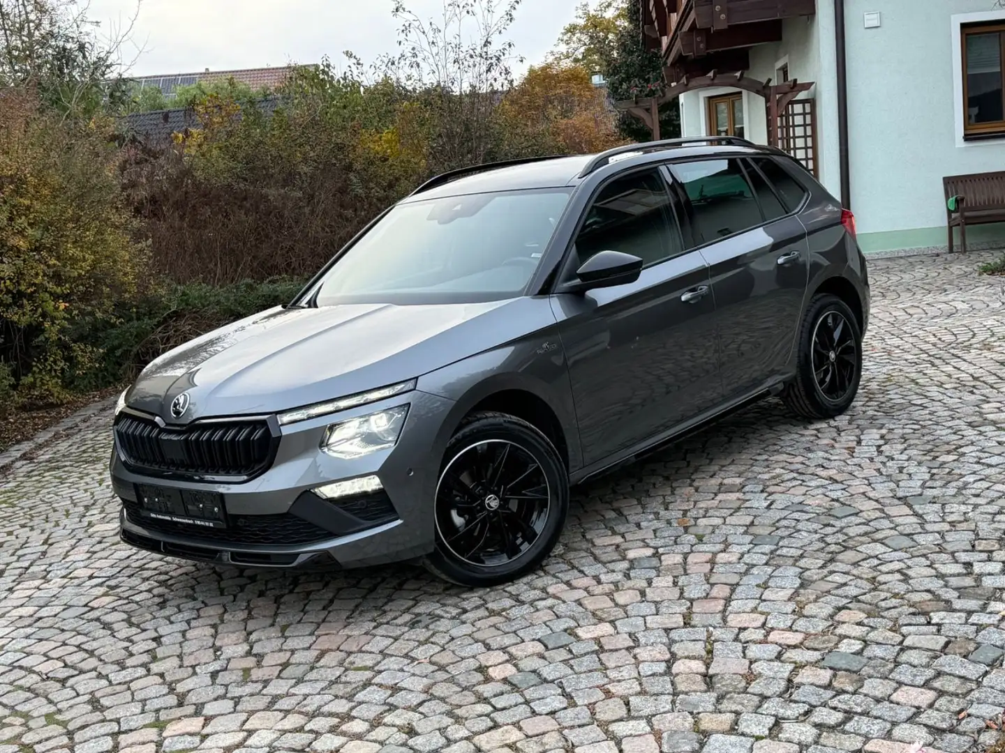 Skoda Kamiq 1.5 DSG Monte Carlo / el. Heckklappe Gris - 1