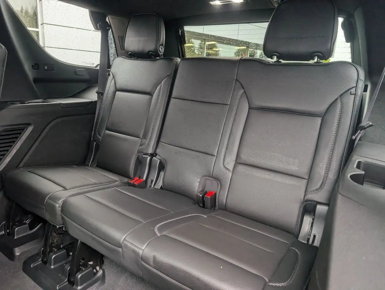 GMC Yukon снимка GMC Yukon