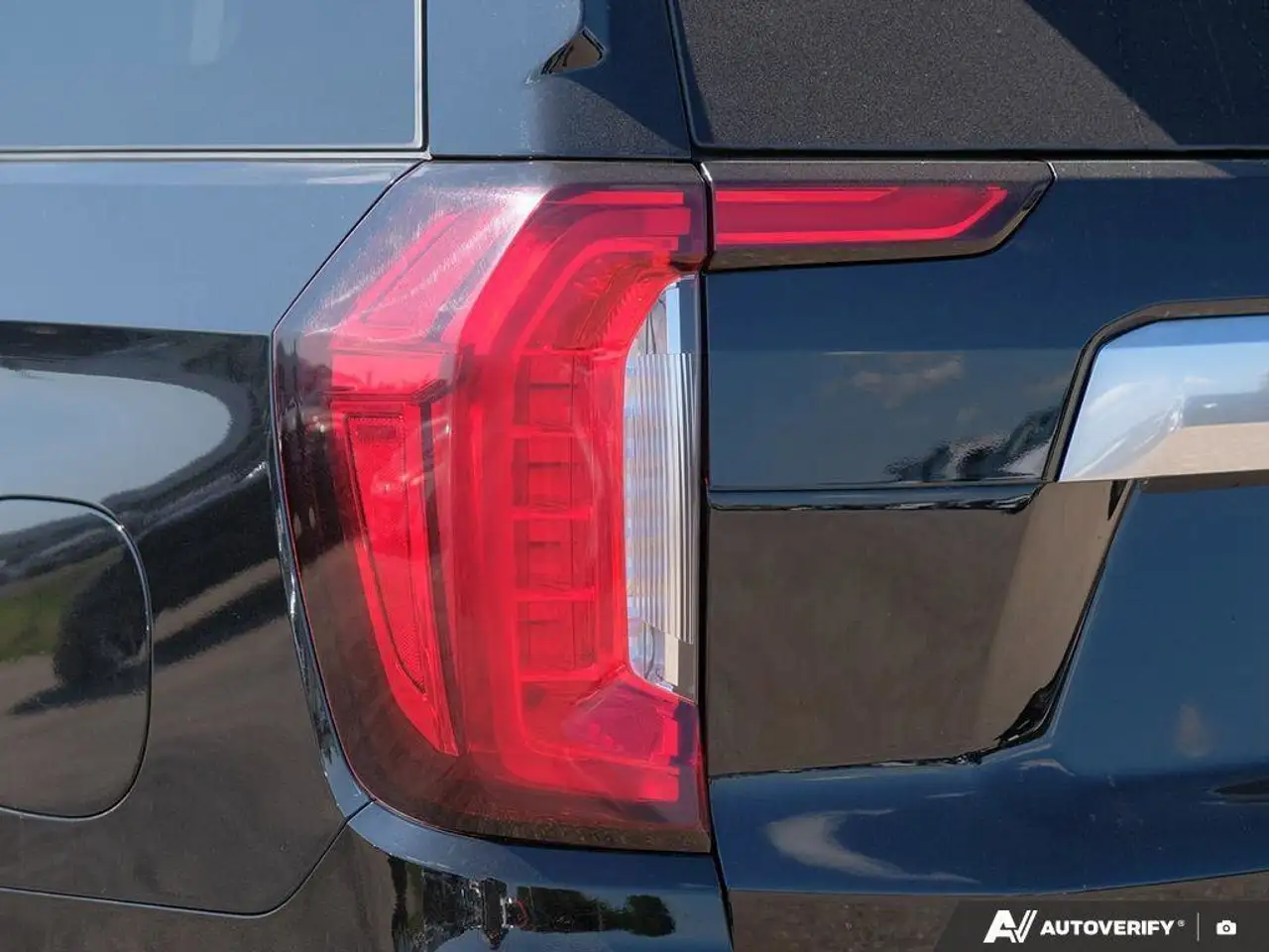 GMC Yukon снимка GMC Yukon