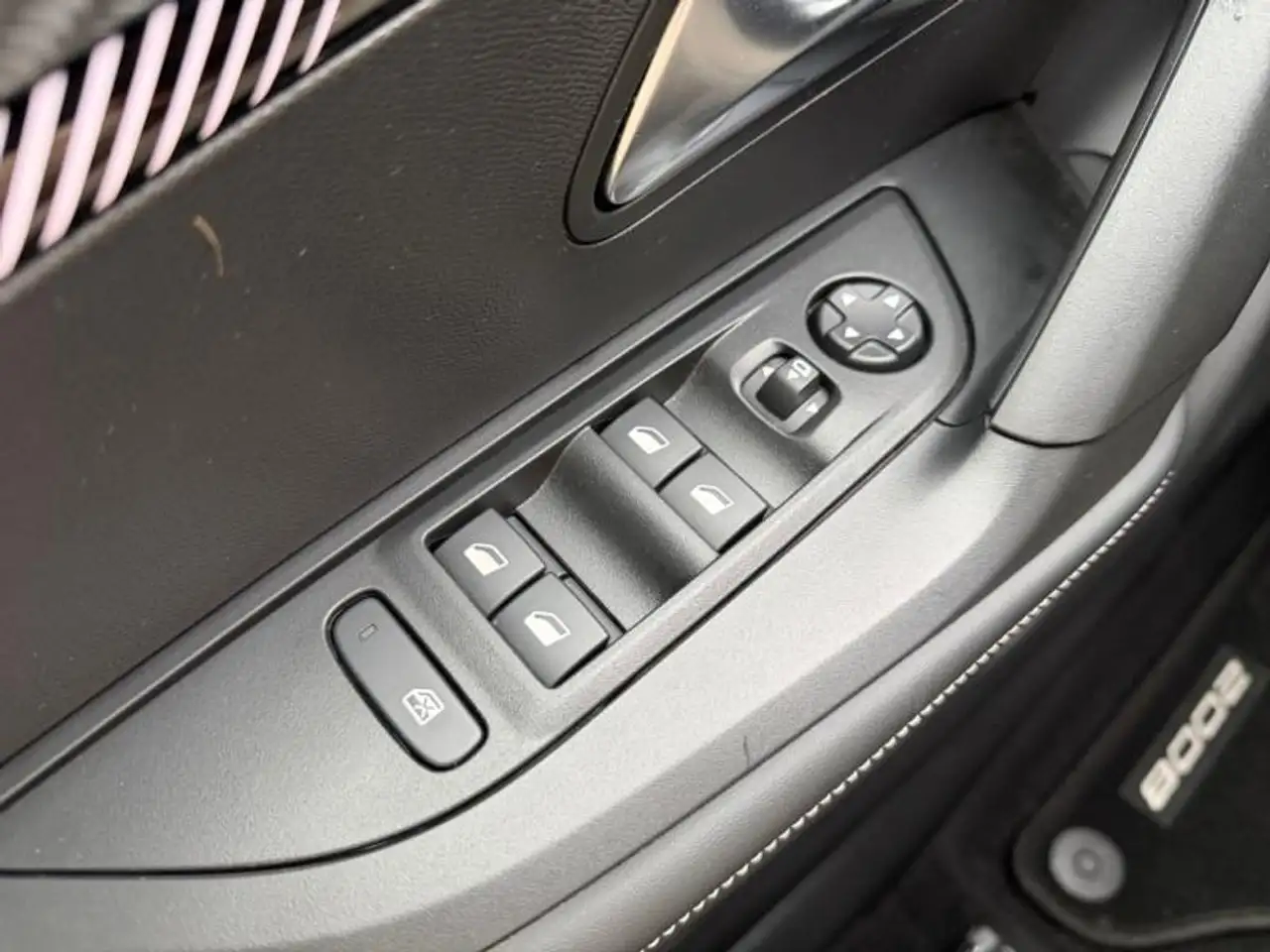 Peugeot 2008 2008 — photo 13