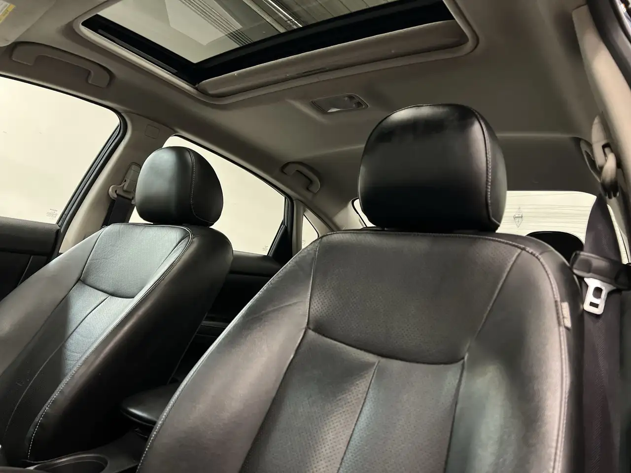 Nissan Sentra снимка Nissan Sentra