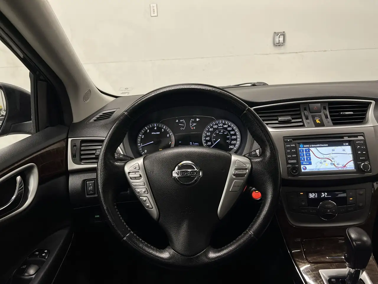 Nissan Sentra снимка Nissan Sentra