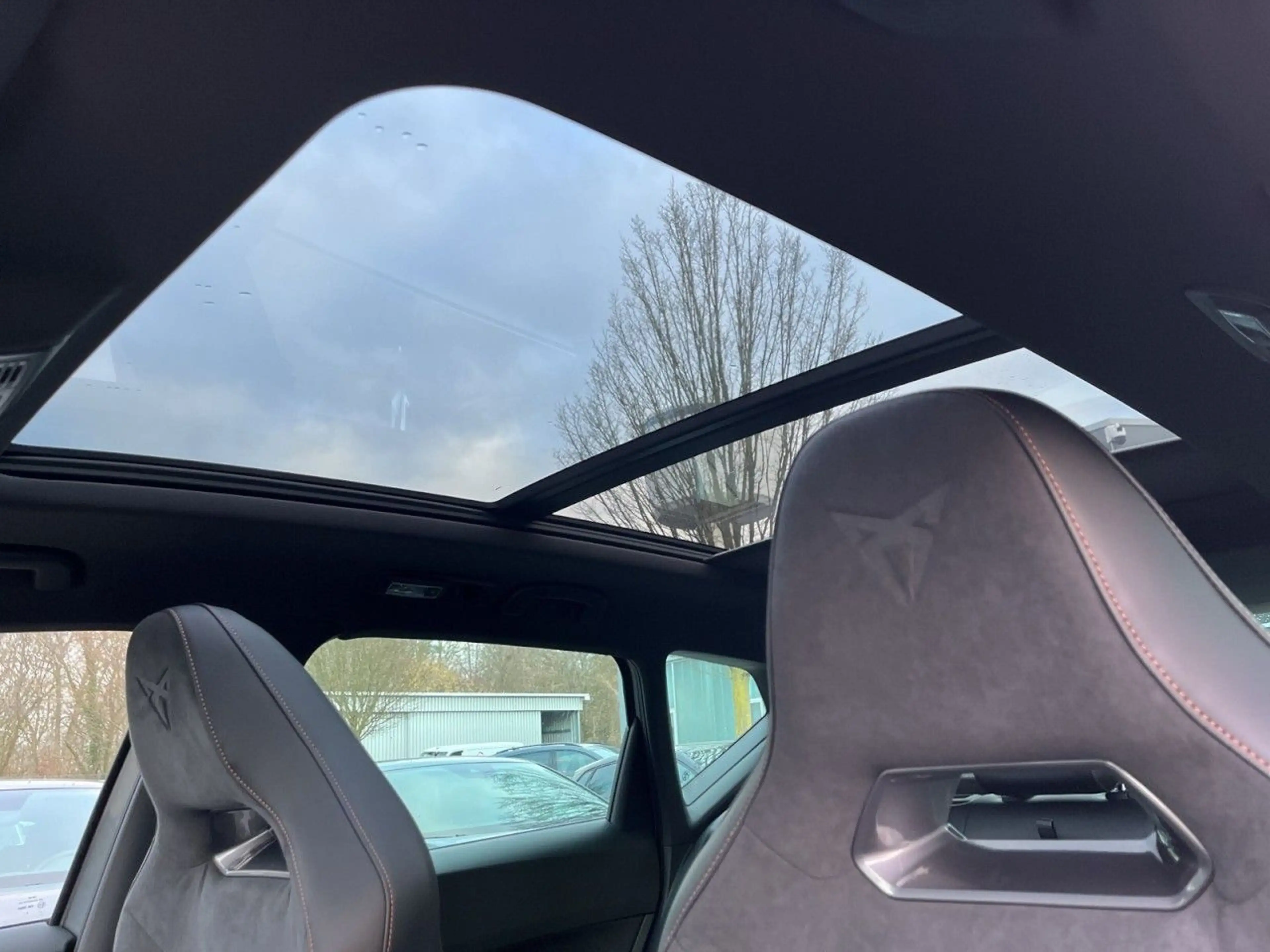 CUPRA Ateca 2.0 TSI 4Drive VZ 360°|AHK|Pano|LED|R-Kam. — photo 15