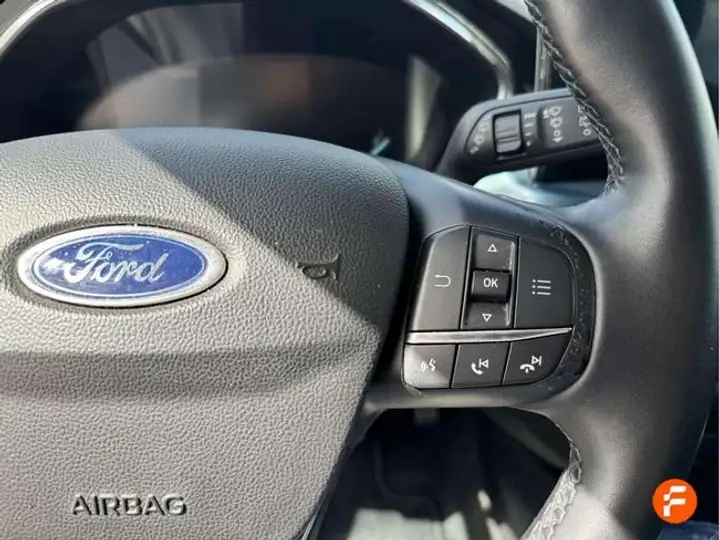 Ford Focus 2023, foto 16