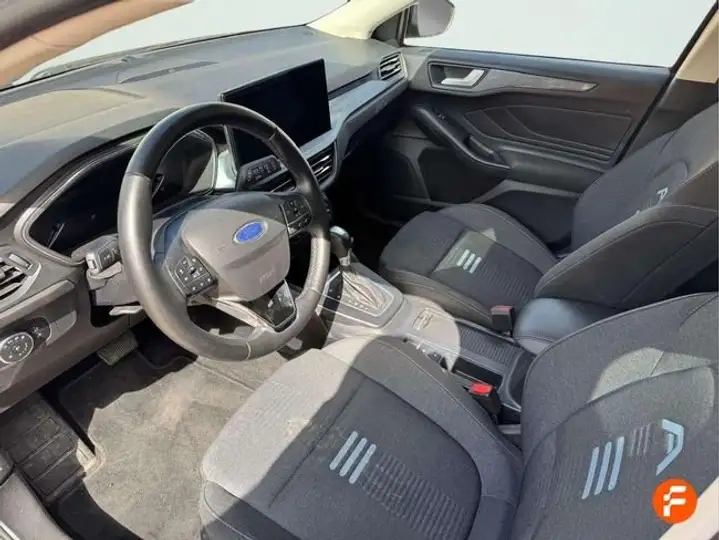 Ford Focus 2023, foto 10