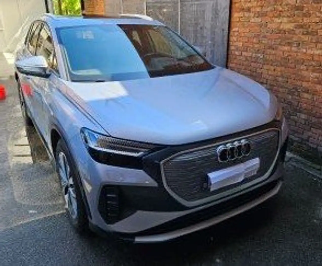 Audi Q4 e-tron Q4 e-tron 40 Srebrny - 1