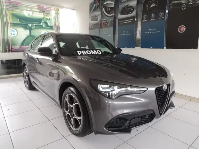 Alfa Romeo Stelvio 2.2 Turbodiesel 160 CV AT8 RWD Sprint
