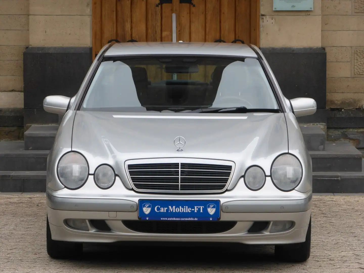 Mercedes-Benz E 200 CDI CLASSIC*KLIMA*TEMPOMAT*155000KM*AHK* Silber - 2