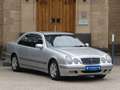 Mercedes-Benz E 200 CDI CLASSIC*KLIMA*TEMPOMAT*155000KM*AHK* Silber - thumbnail 1