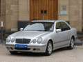 Mercedes-Benz E 200 CDI CLASSIC*KLIMA*TEMPOMAT*155000KM*AHK* Silber - thumbnail 3
