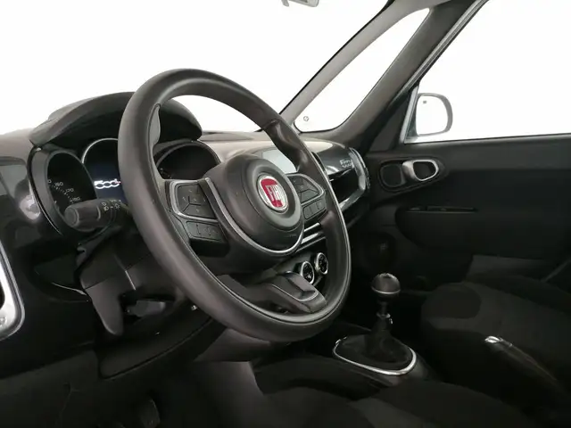 Fiat 500l view 11
