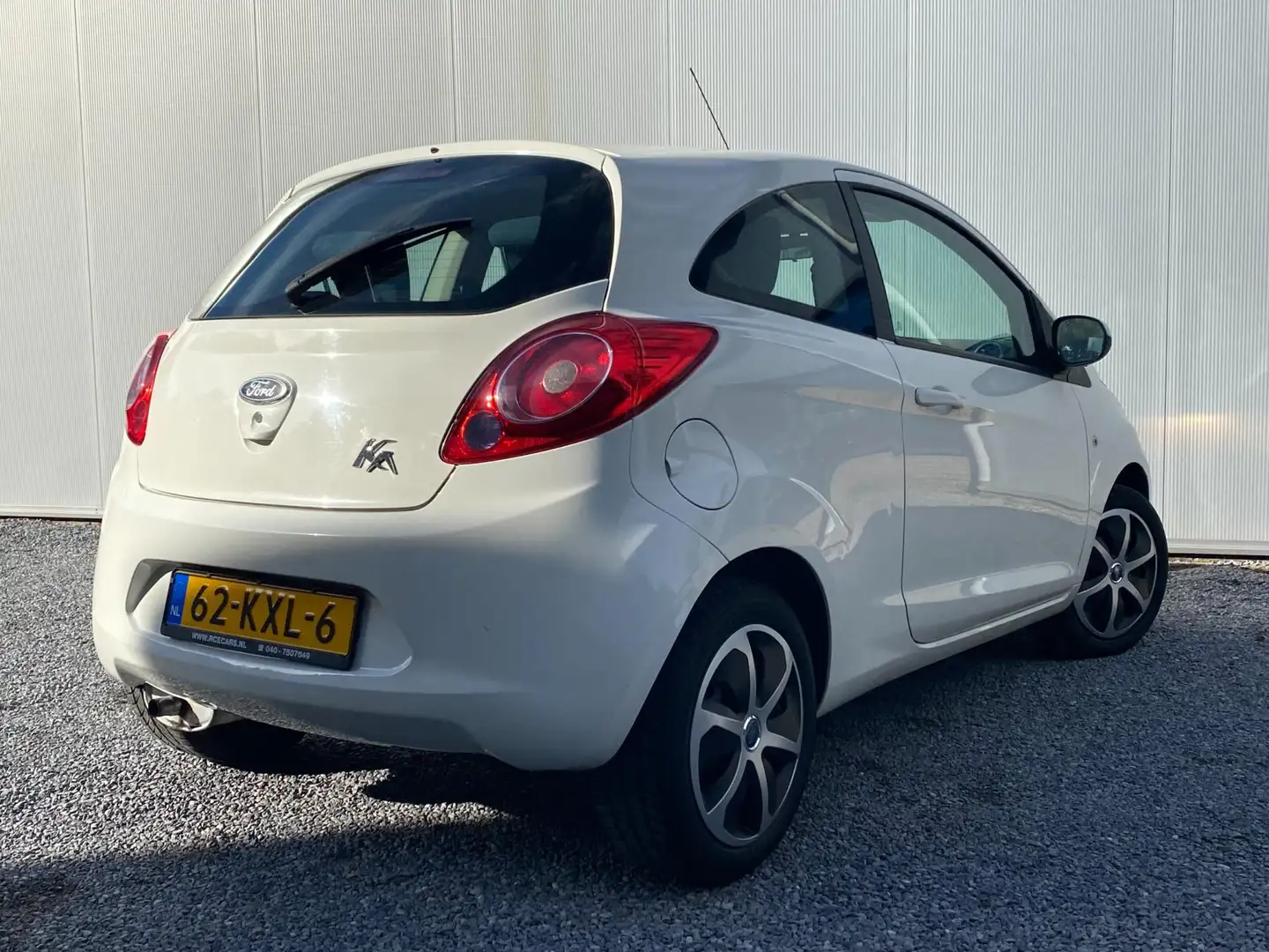 Ford Ka/Ka+ 1.2 Titanium N.A.P NL Auto !!! Wit - 2