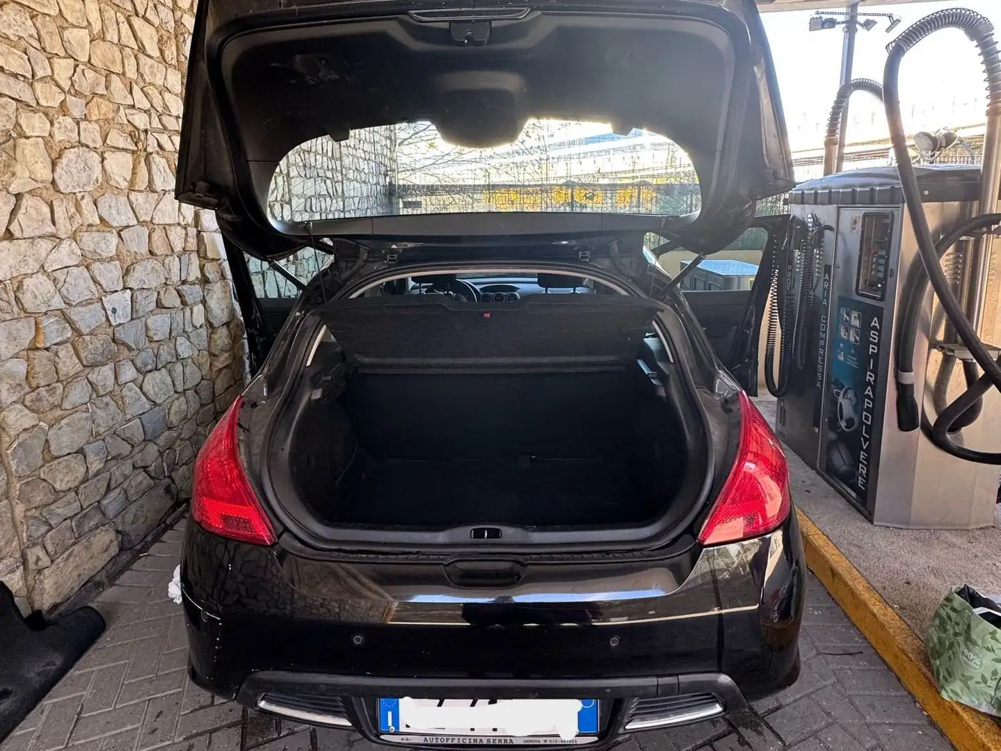 Peugeot 308 308 5p 1.6 hdi 8v Sportium 112cv Nero - 1