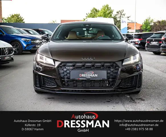 Audi TTS view 2