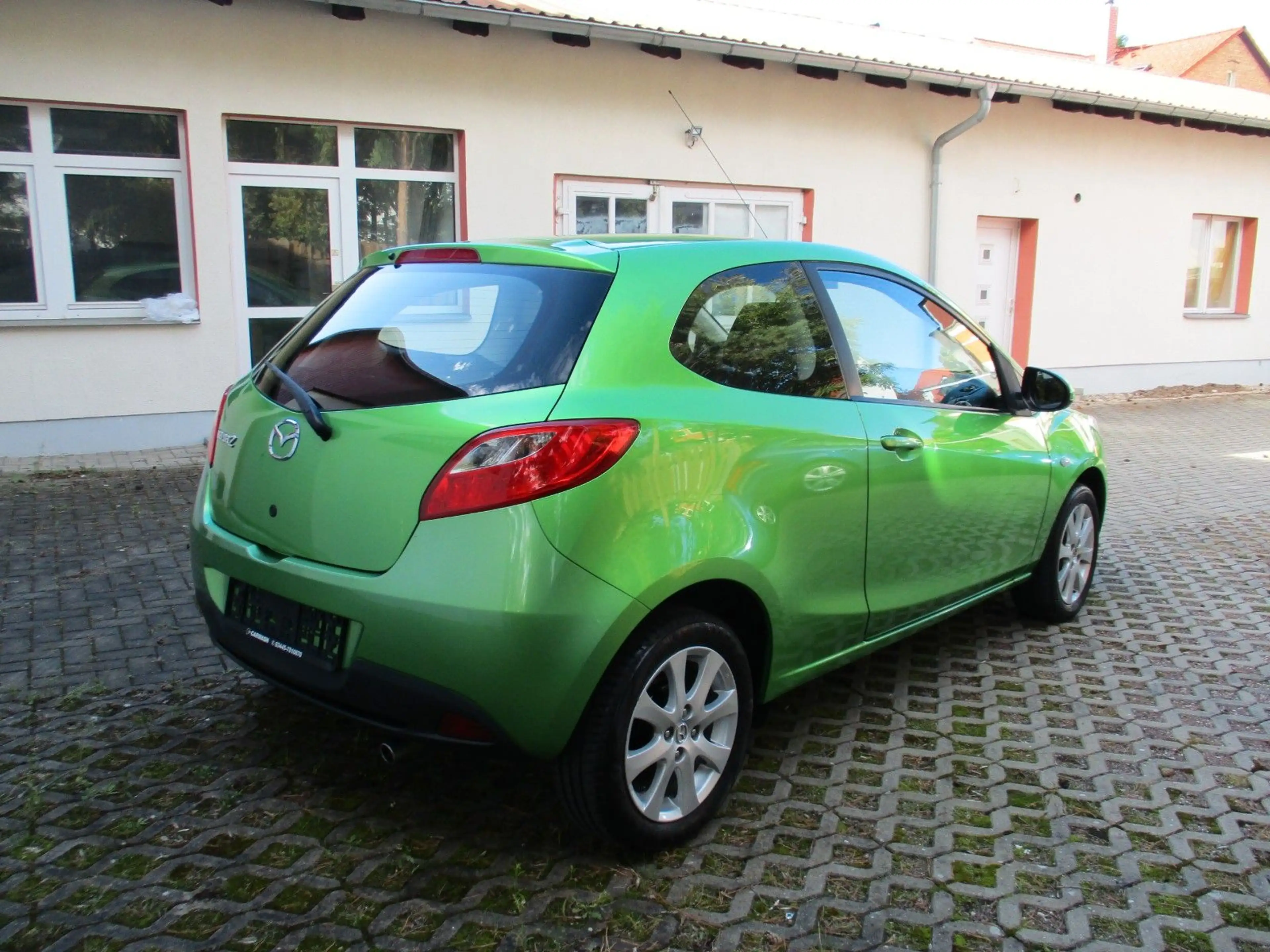 Mazda 2 Lim. 1.3 Edition / Klima / TÜV neu — photo 6