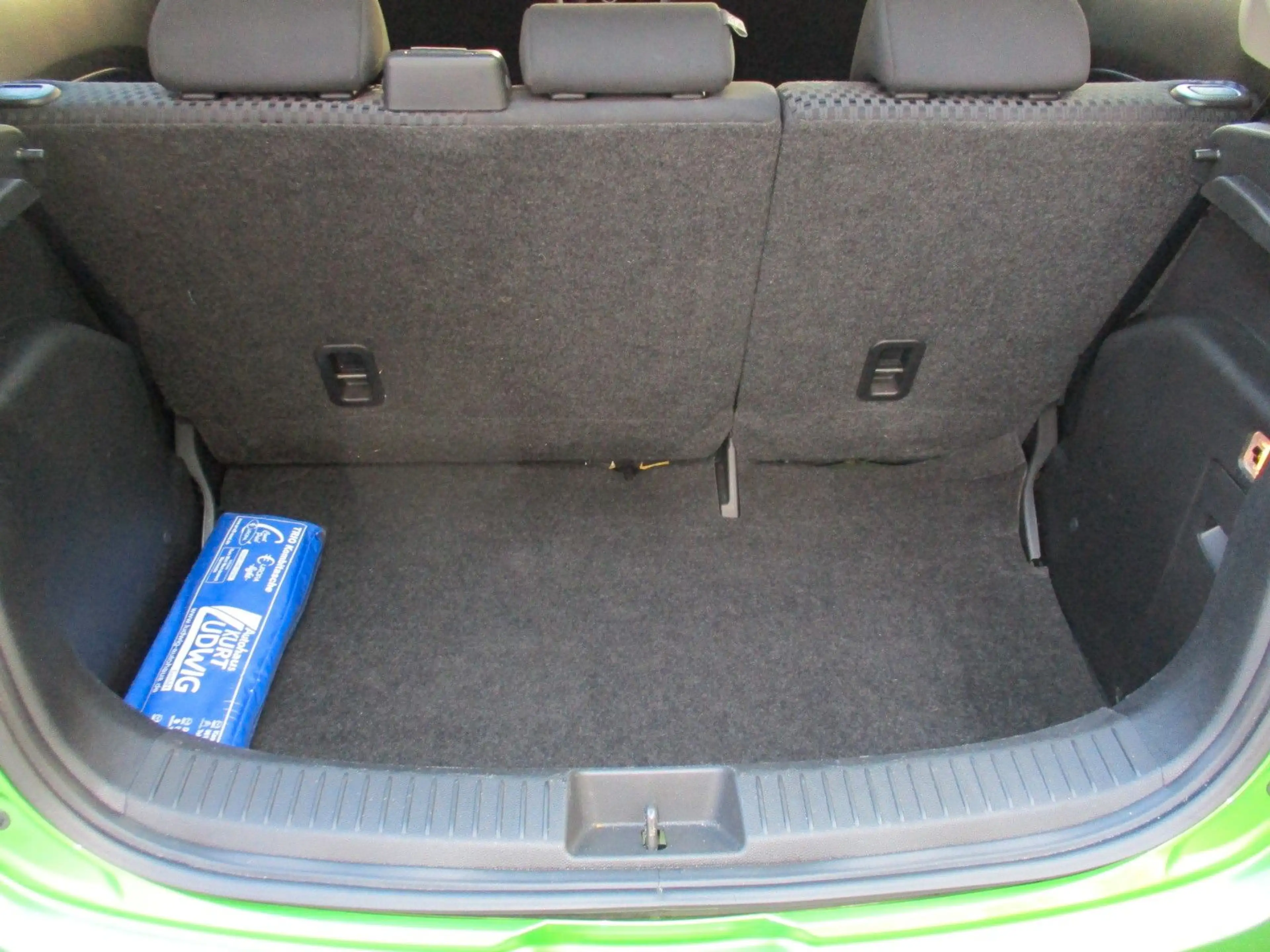 Mazda 2 Lim. 1.3 Edition / Klima / TÜV neu — photo 15